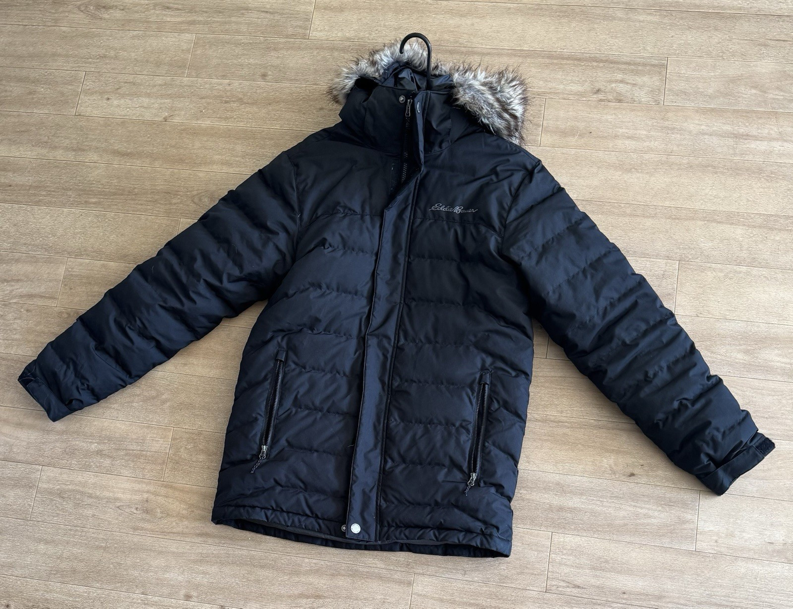 Eddie Bauer Men’s Black Hooded Down Puffer Jacket Faux Fur Trim Full Zip 650 S