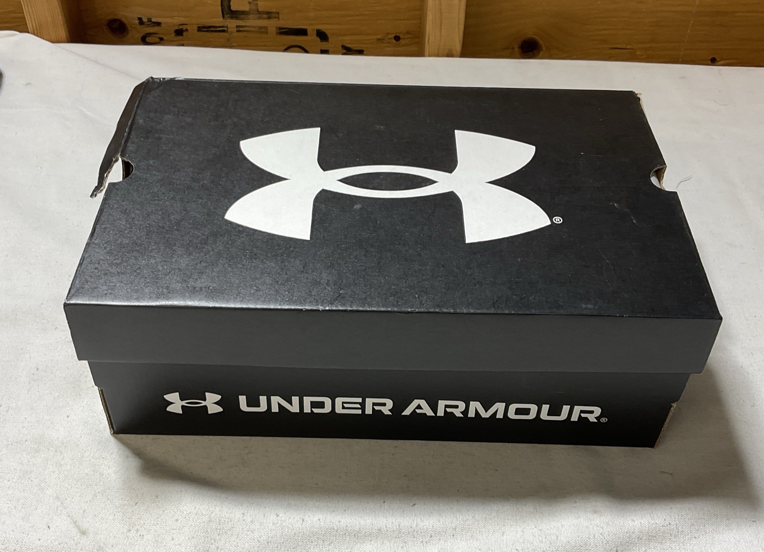Under Armour Men’s UA Charged Assert 10 3026175-104 Shoes White/Black US 9.5M H5