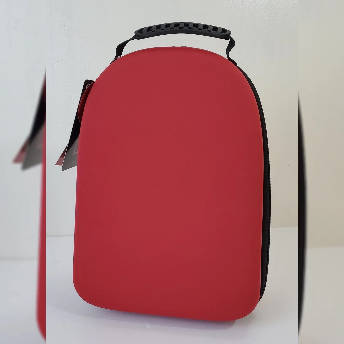 DC TRAVEL CASE HATS MEN’S STORE CARRIER BAG ORGANIZER BAG BIG LOGO RED