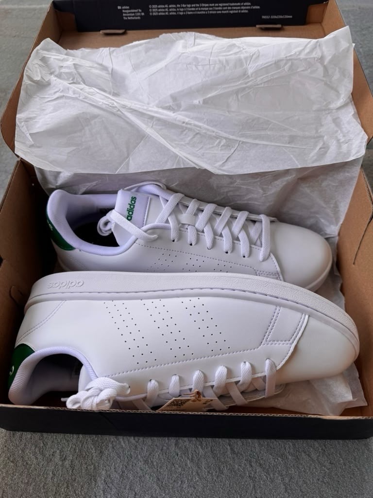 adidas Advantage GZ5300 Men’s 9.5 White Green Cloudfoam Sneakers New in Box