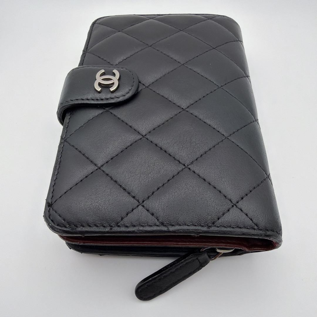 CHANEL wallet Matelass bi fold compact