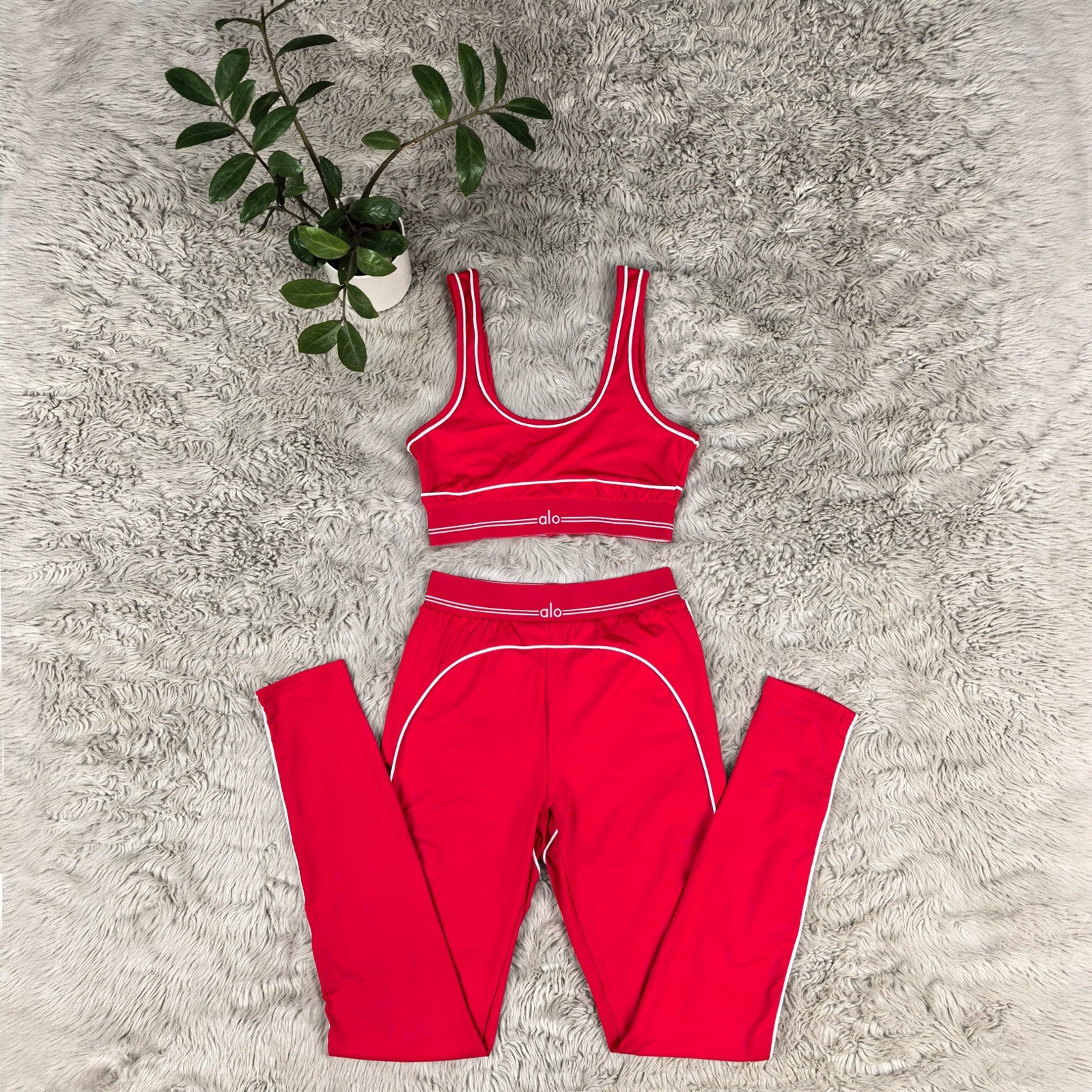 Alo Women’s 2-Piece Red Sports Bra & Leggings Set, Size M ,Stretch Knit