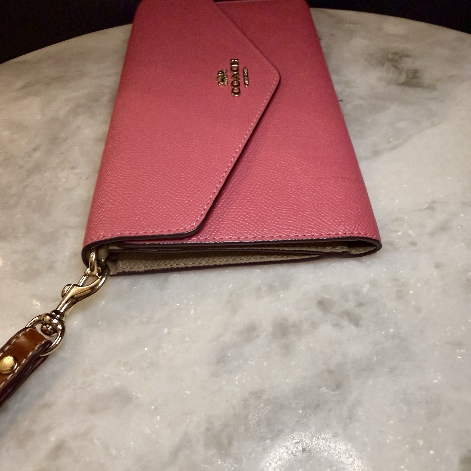 COACH Pink Crossgrain Leather Travel Envelope Wallet Wristlet Clutch