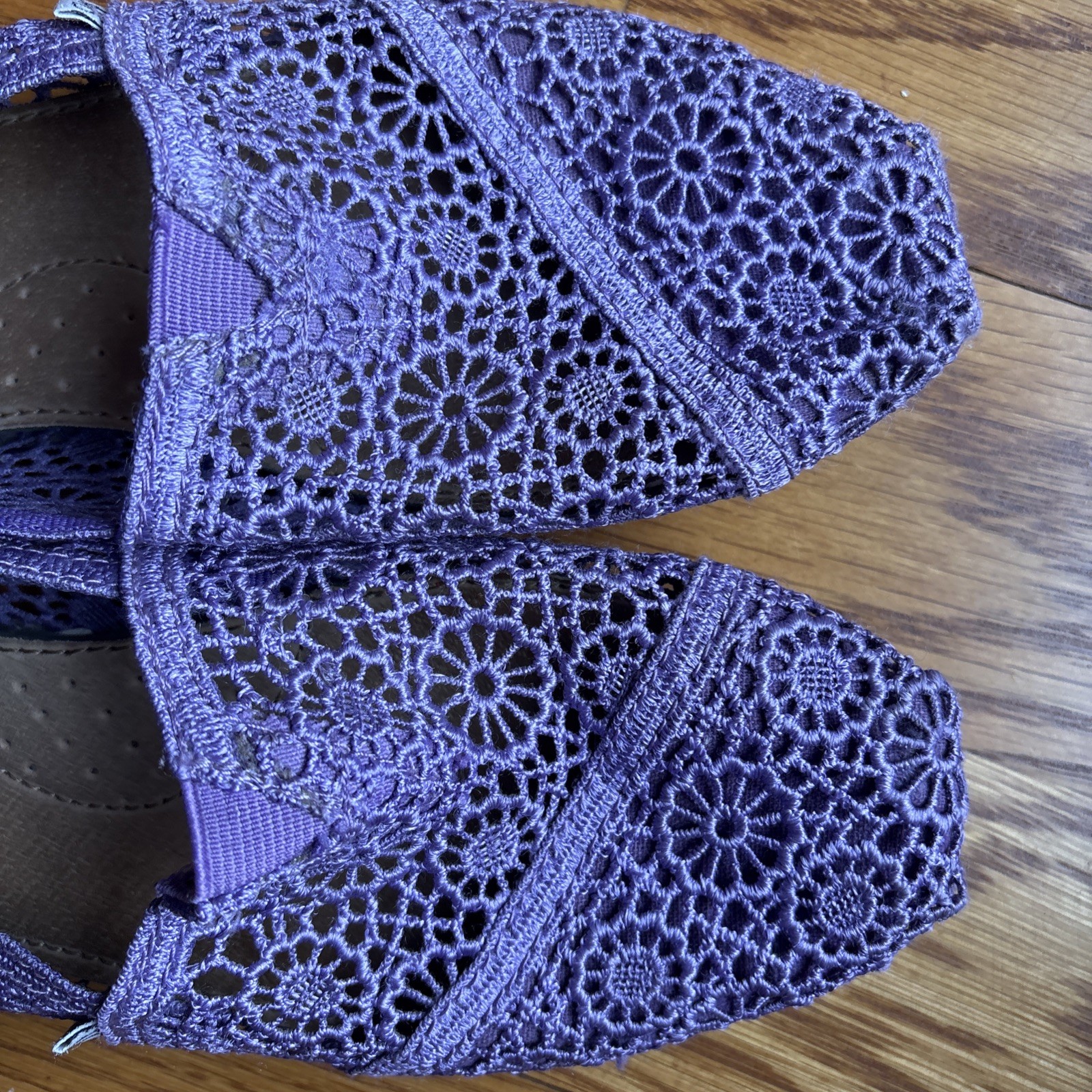 TOMS Womens Alpargata Purple Floral Crochet Lace Slip On Flat Shoes Size 7.5