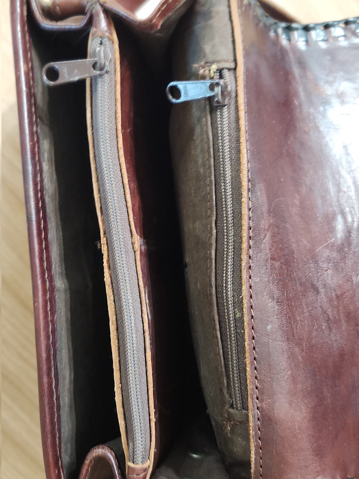Leaders In Leather Tooled Leather Purse Made In Paraguay Brown Adjustable Strap
