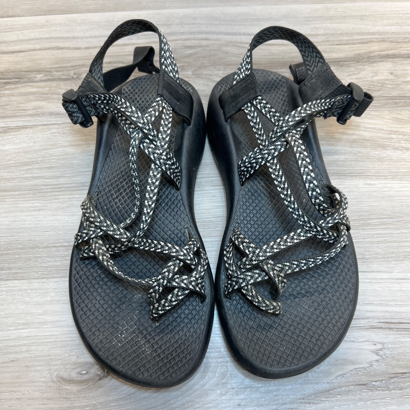 Chaco ZX/2 Classic Outdoor Sport Sandals Women’s Size 9 White Black Strappy