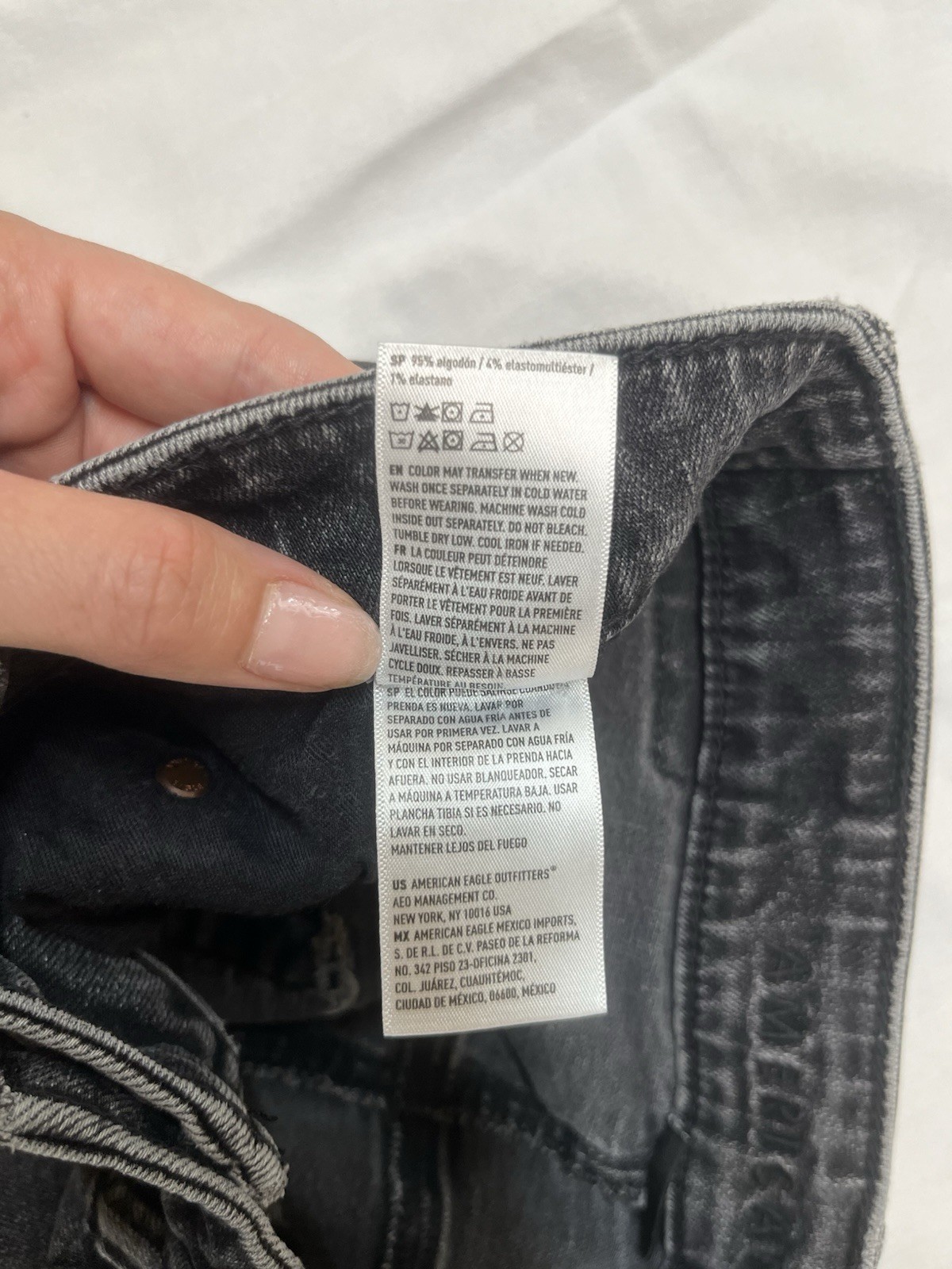 American Eagle AirFlex+ Women 28×32 Black Wash Distressed Stretch Jeans Denim