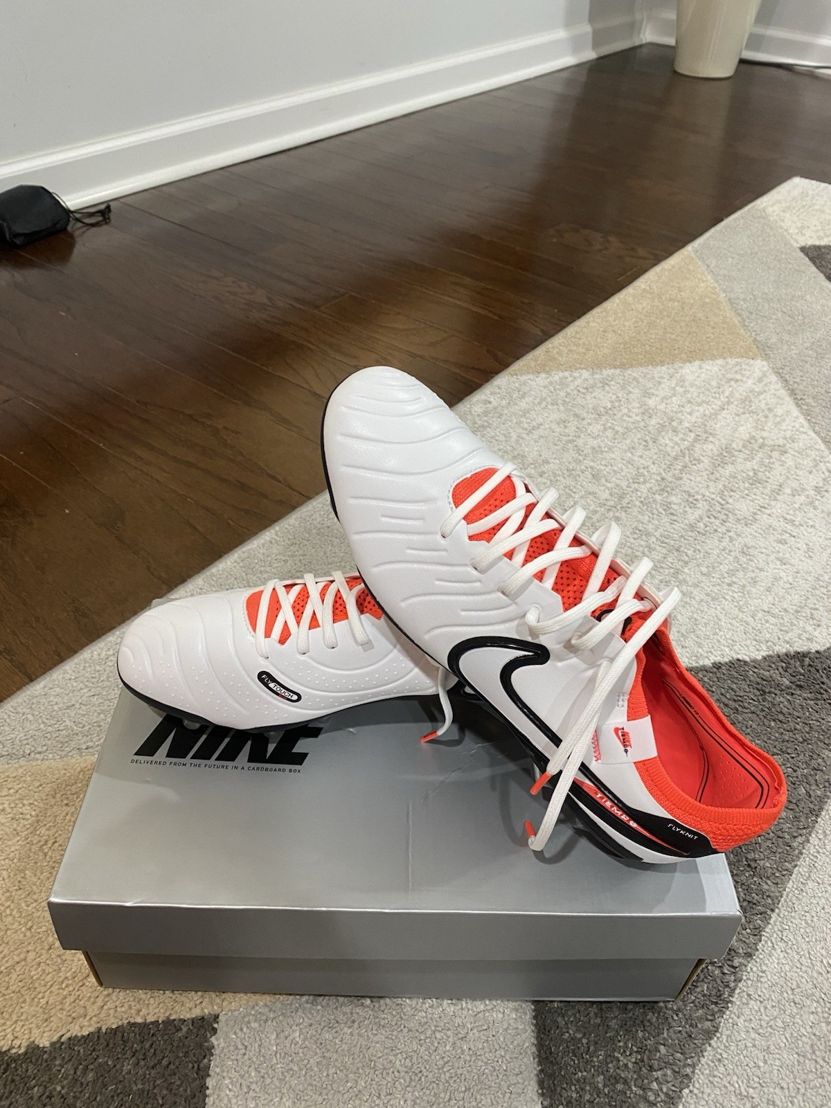 Nike Tiempo Legend 10 Elite FG Leather Soccer Cleats White/Crimson/Black
