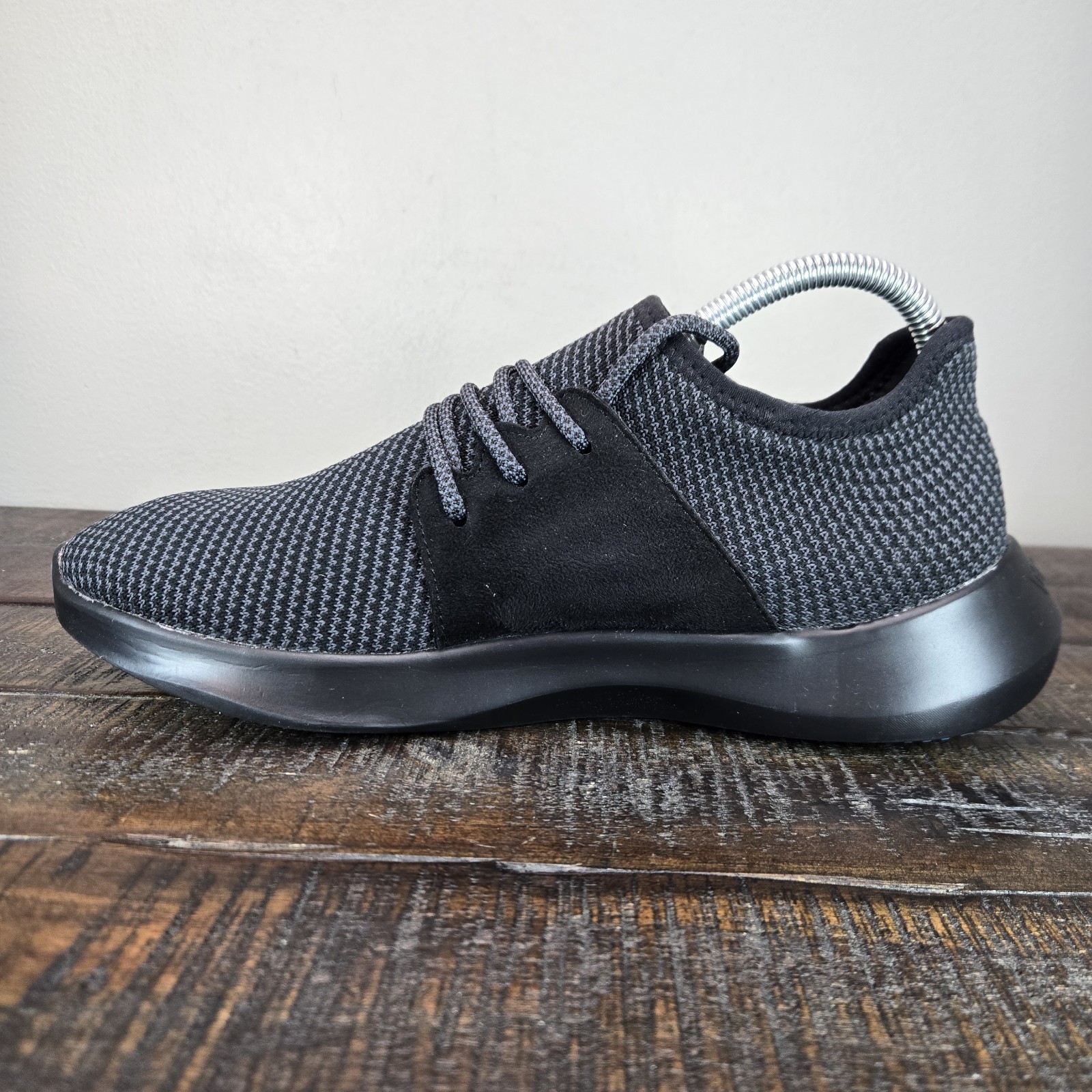 Vessi Everyday Classic Womens Size 9 Waterproof Shoes Sneakers All Black