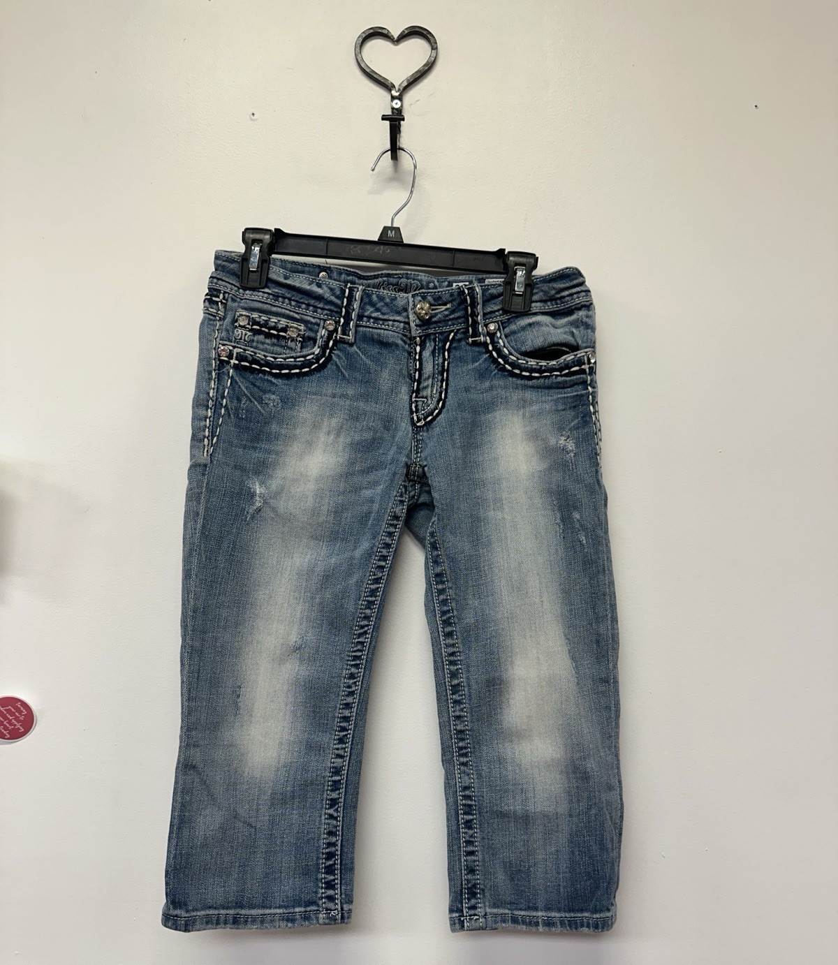 Miss Me Women’s Light Wash Capri Y2k Mid Rise Cropped Jeans 28
