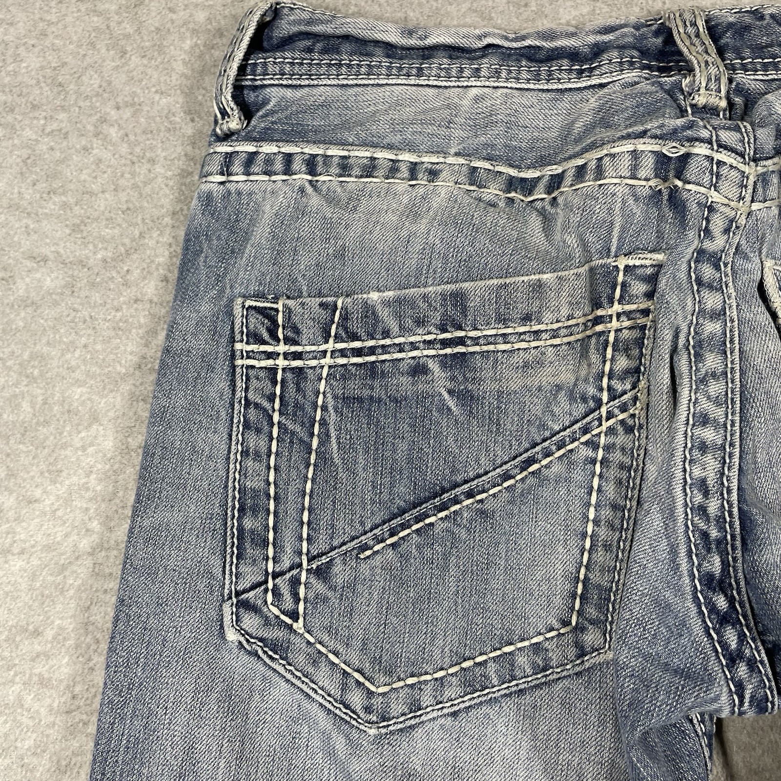 BKE Buckle Aiden straight leg jeans men’s 28R (fits 29×31) blue medium wash