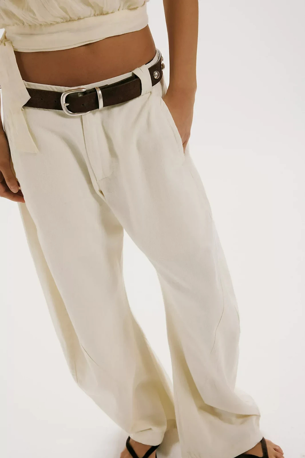 Freepeople – Spotlight Washed Barrel Chino Trousers – Sale Off