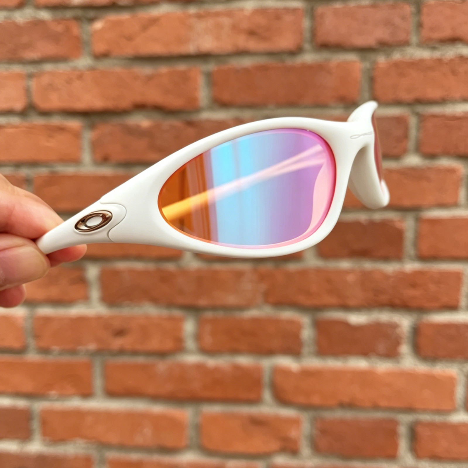 Retro Oakley Minute Gen1 Minute1.0 Sunglasses White Frame Pink Lenses
