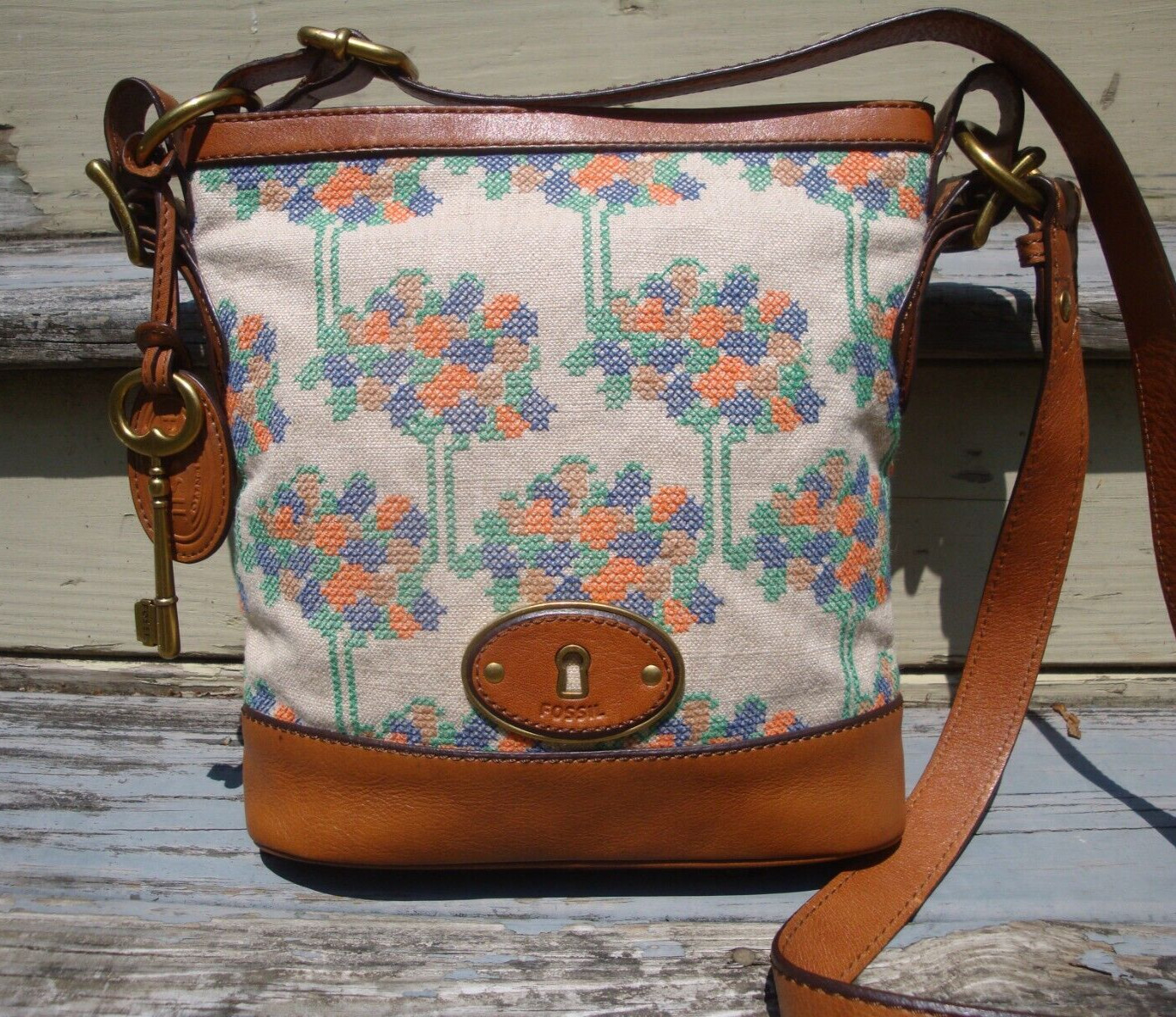 FOSSIL Brown Leather Crossbody Handbag Shoulder Boho Hobo Hippie Vintage Maddox
