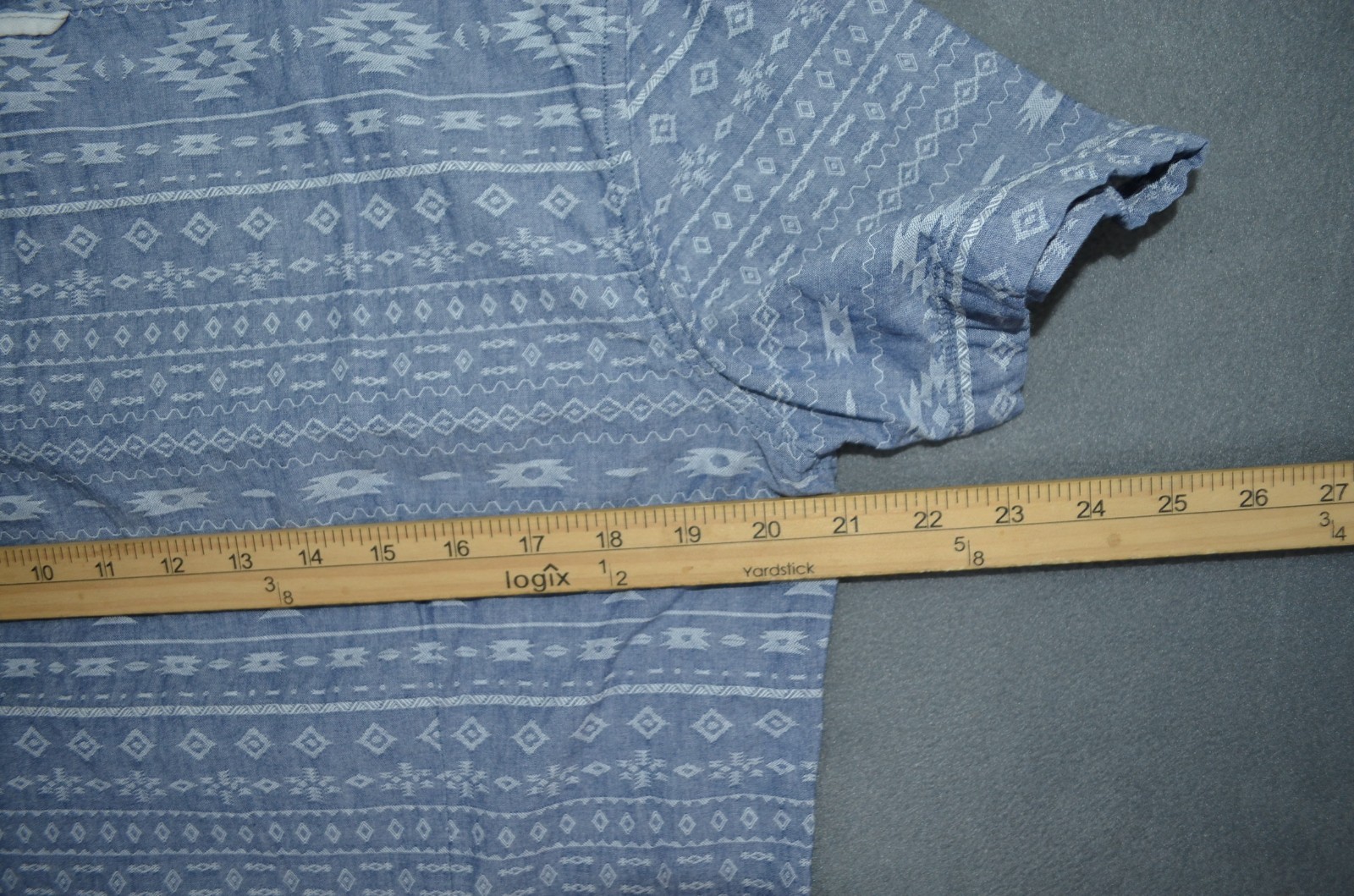 7 Diamonds Shirt Mens Medium Button Up Light Blue Aztec Sun Trails Cotton
