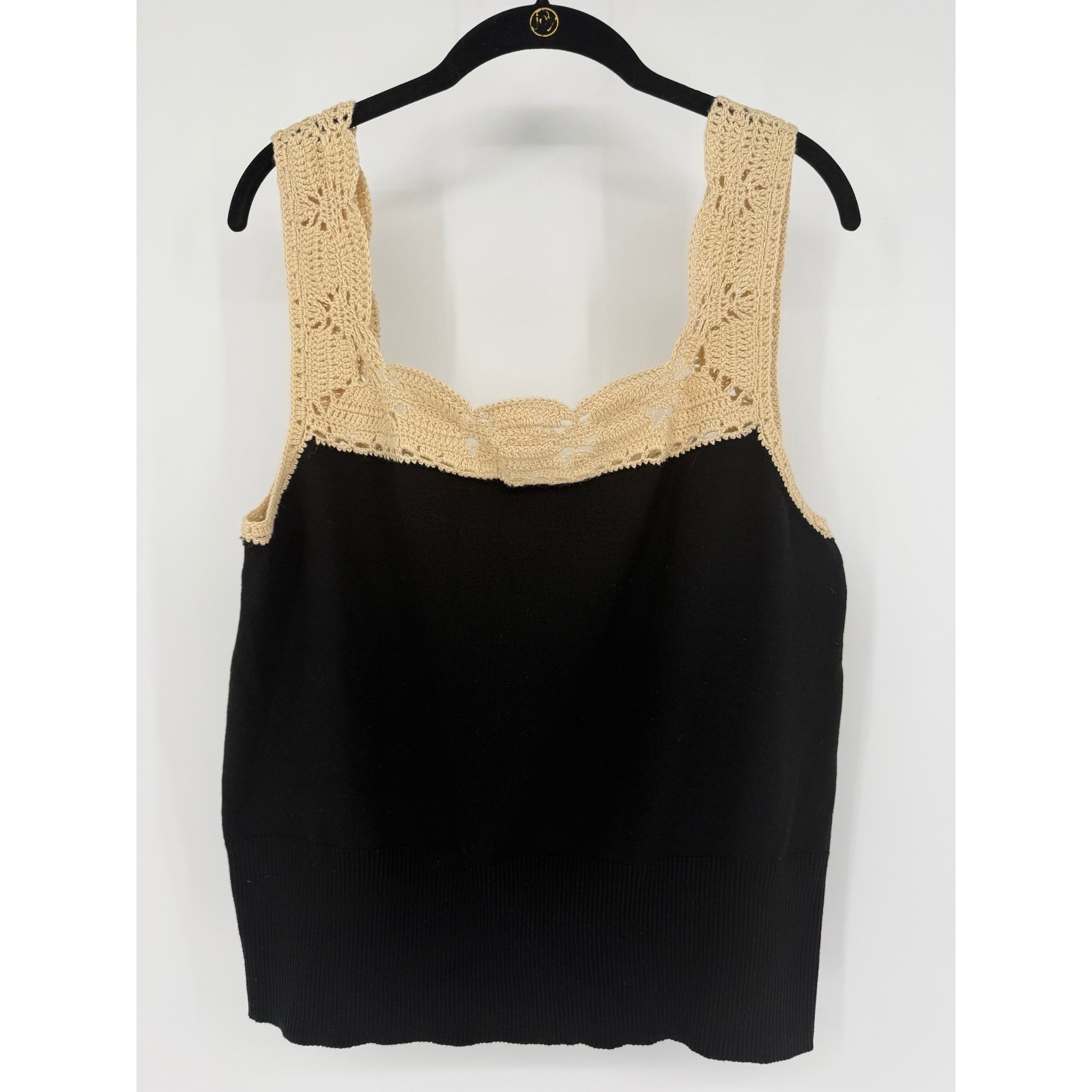 Bandolino Silk Blend Knit Tank Top Black Beige Crochet Lace Trim Womens Large