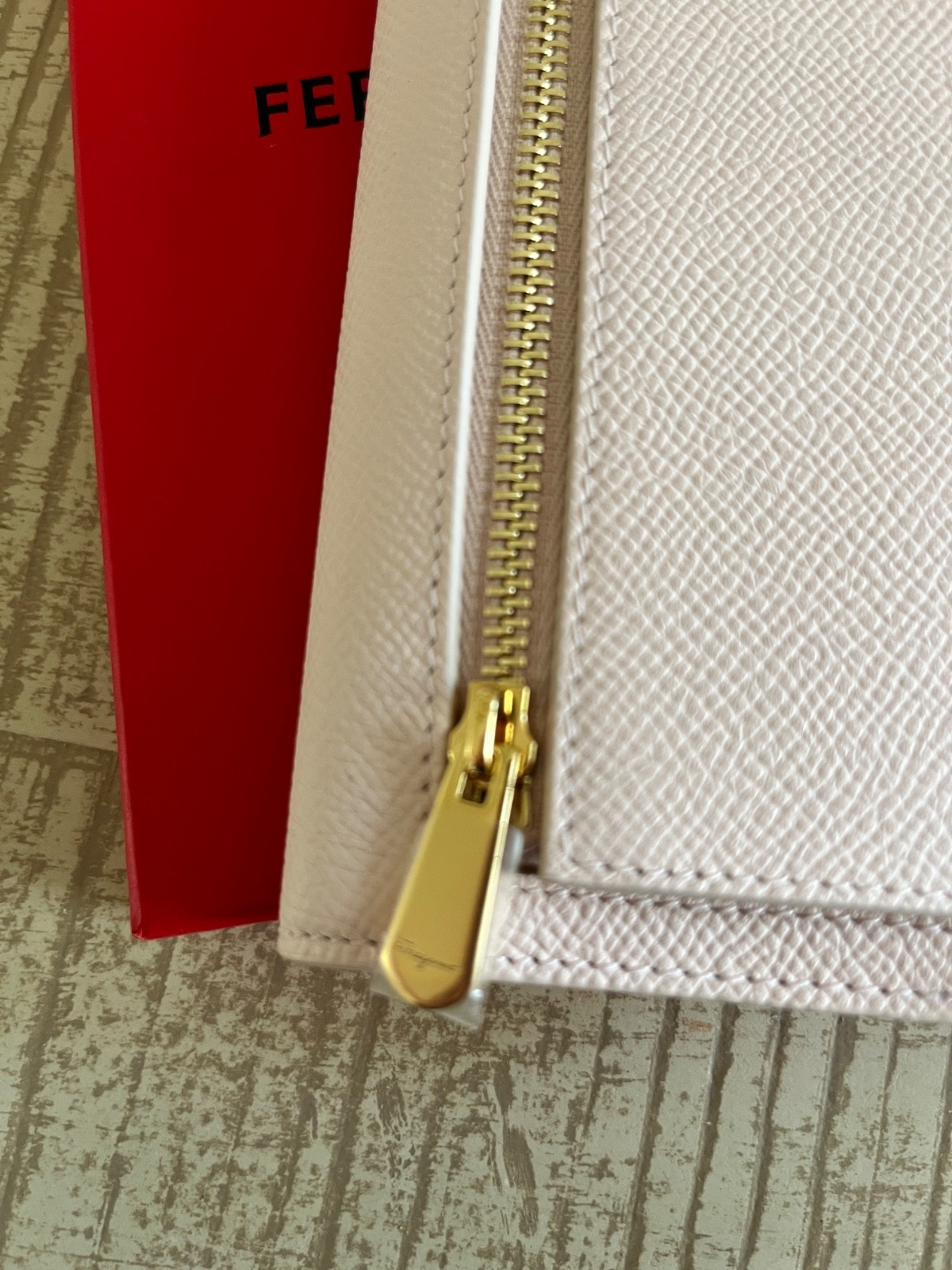 FERRAGAMO Gancini Continental Wallet Leather Italy $630 New In Box Ballet Pink