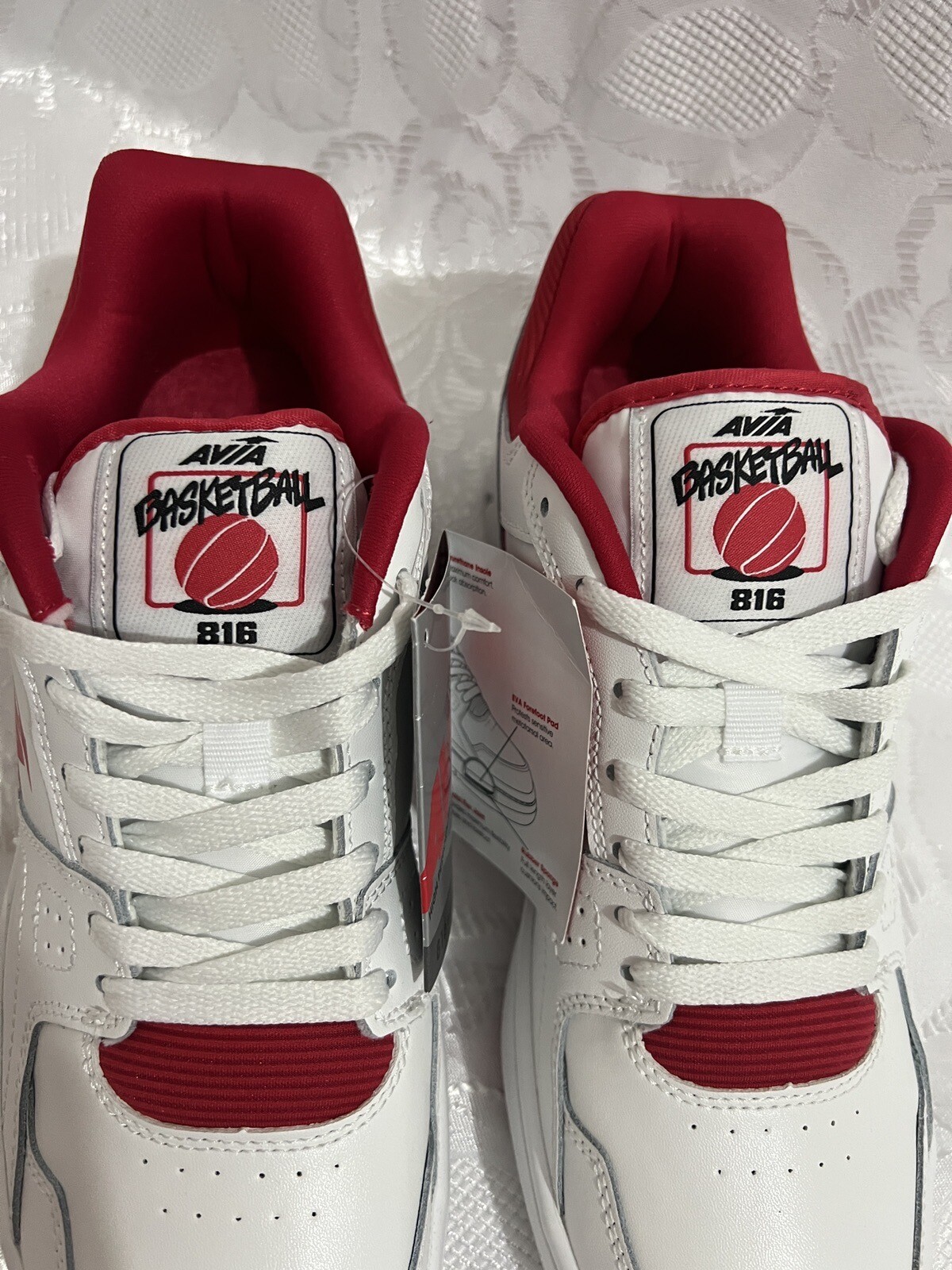 AVIA BASKETBALL WHITE RED 816 RETRO LOW TOP OLD SCHOOL 880 LEGACY