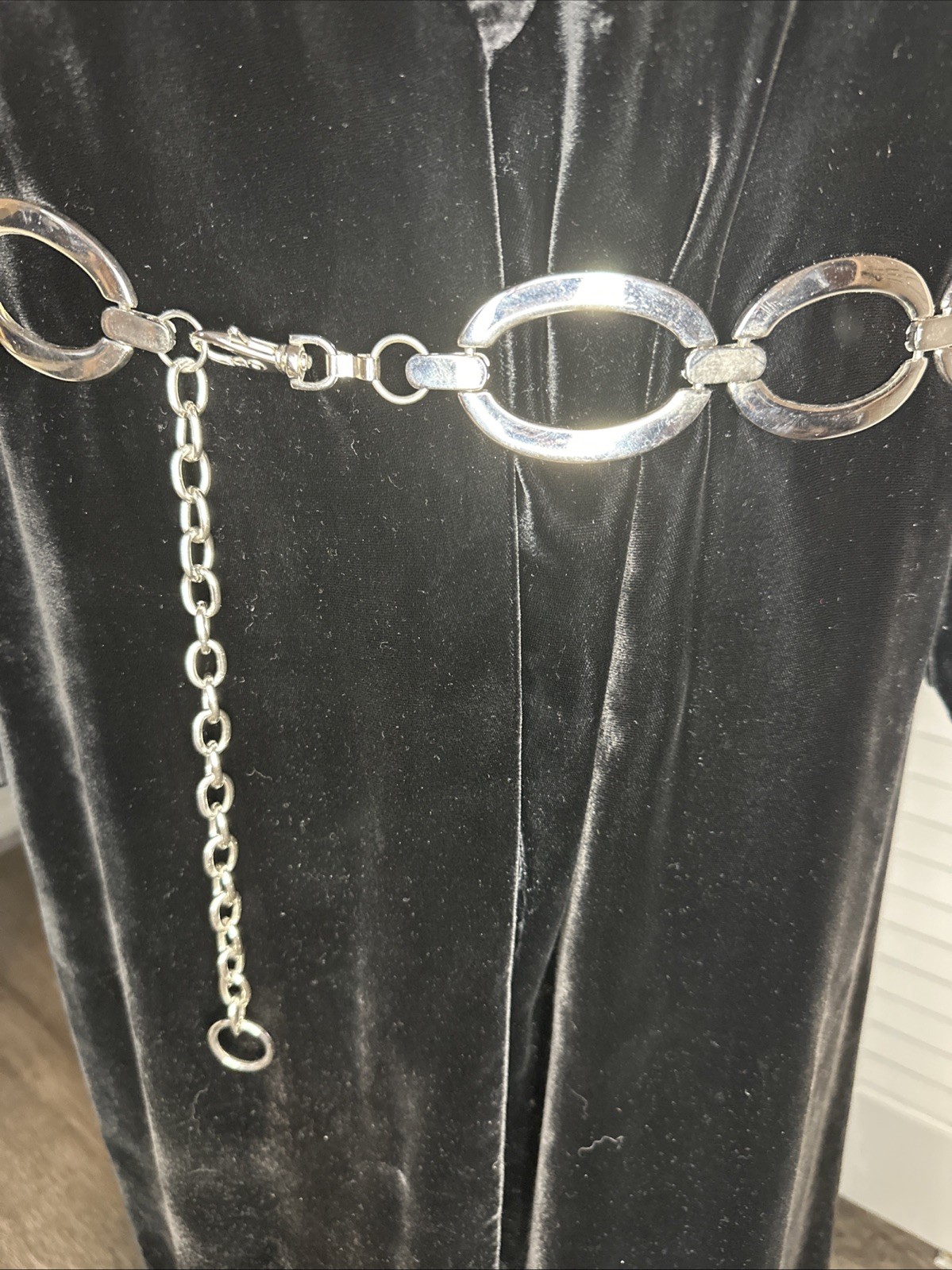 Women’s 60’s Style Stainless Oval Link Chain Belt 38”-47”