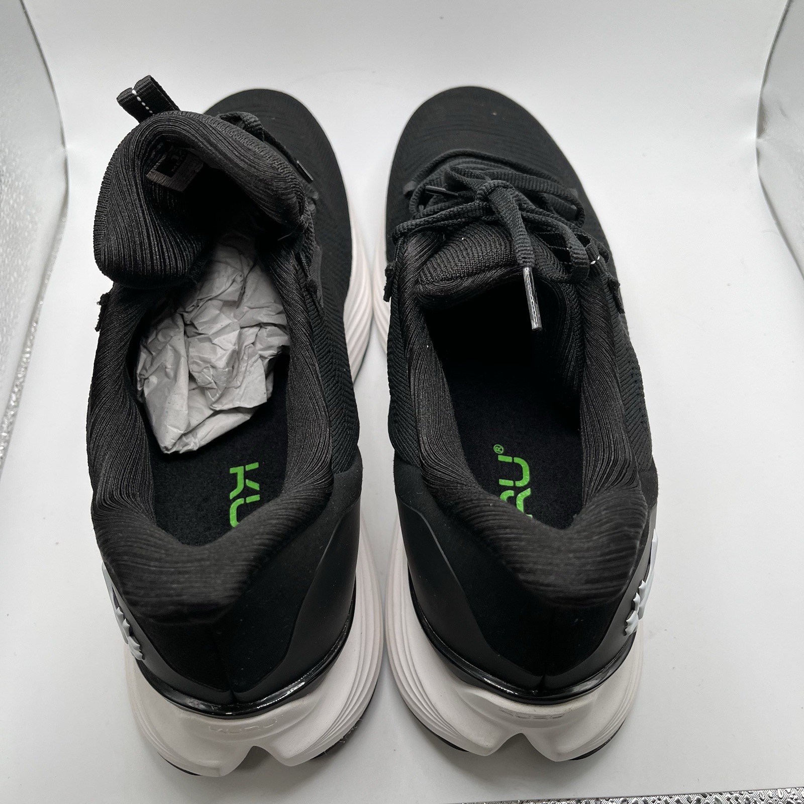 EUC Kuru Atom 2 – Jet Black/Bright White – Size 12 Men’s