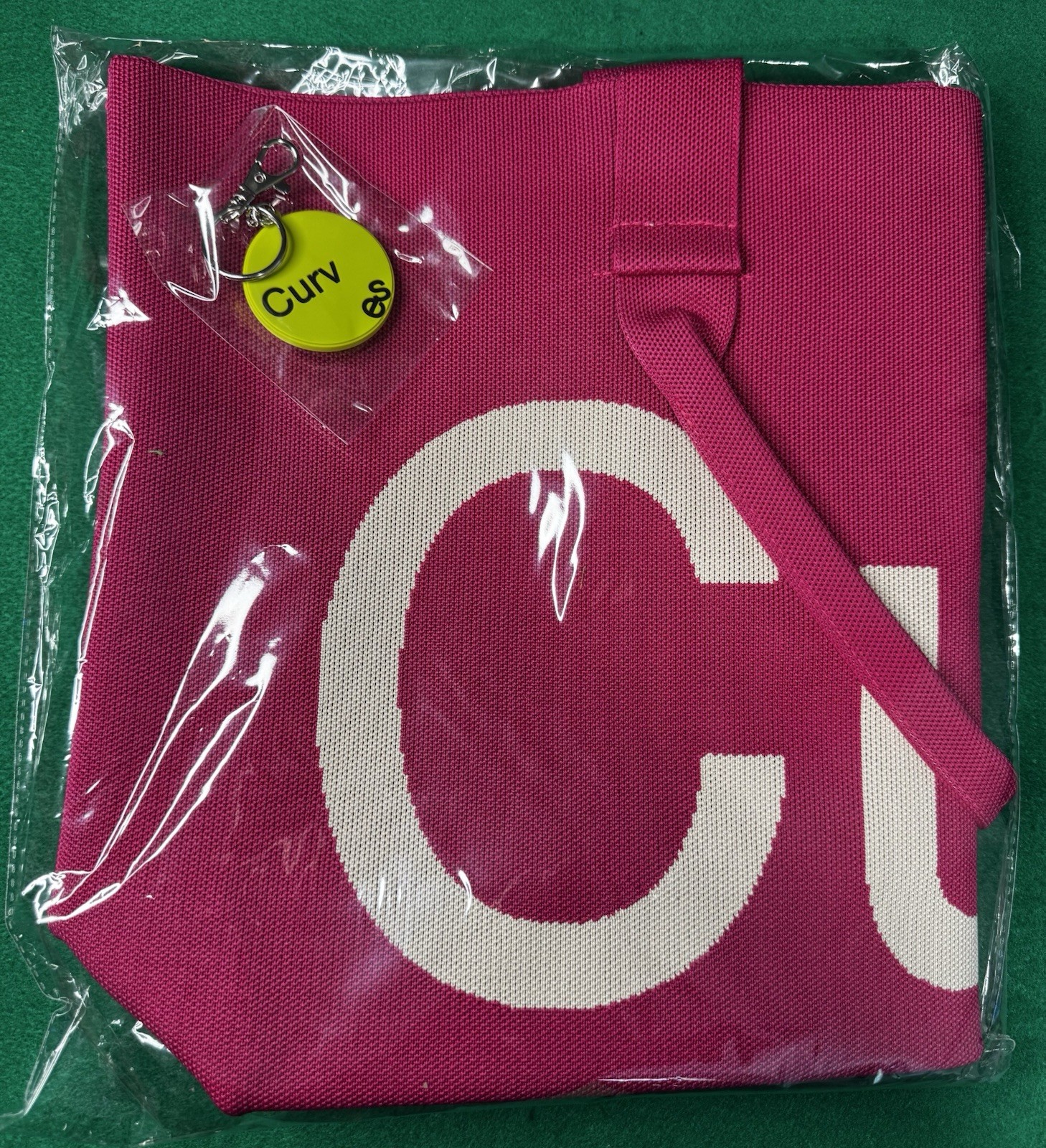 L🥰🥰K! – NEW Curves Knit Tote (Raspberry) Pink Sealed AP – FAST SHIP 🚚💨!!!