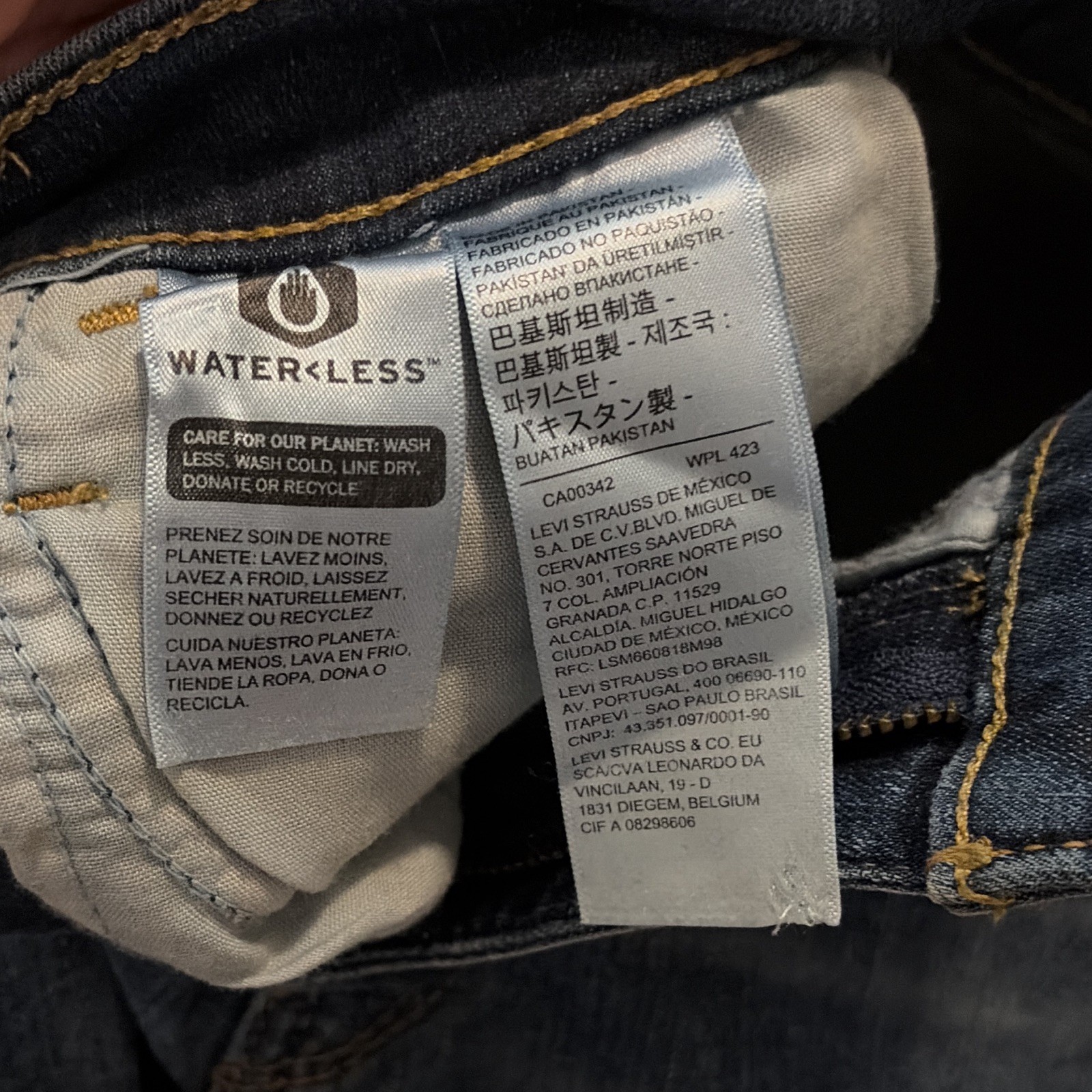 Levi’s 720 high rise super skinny jeans