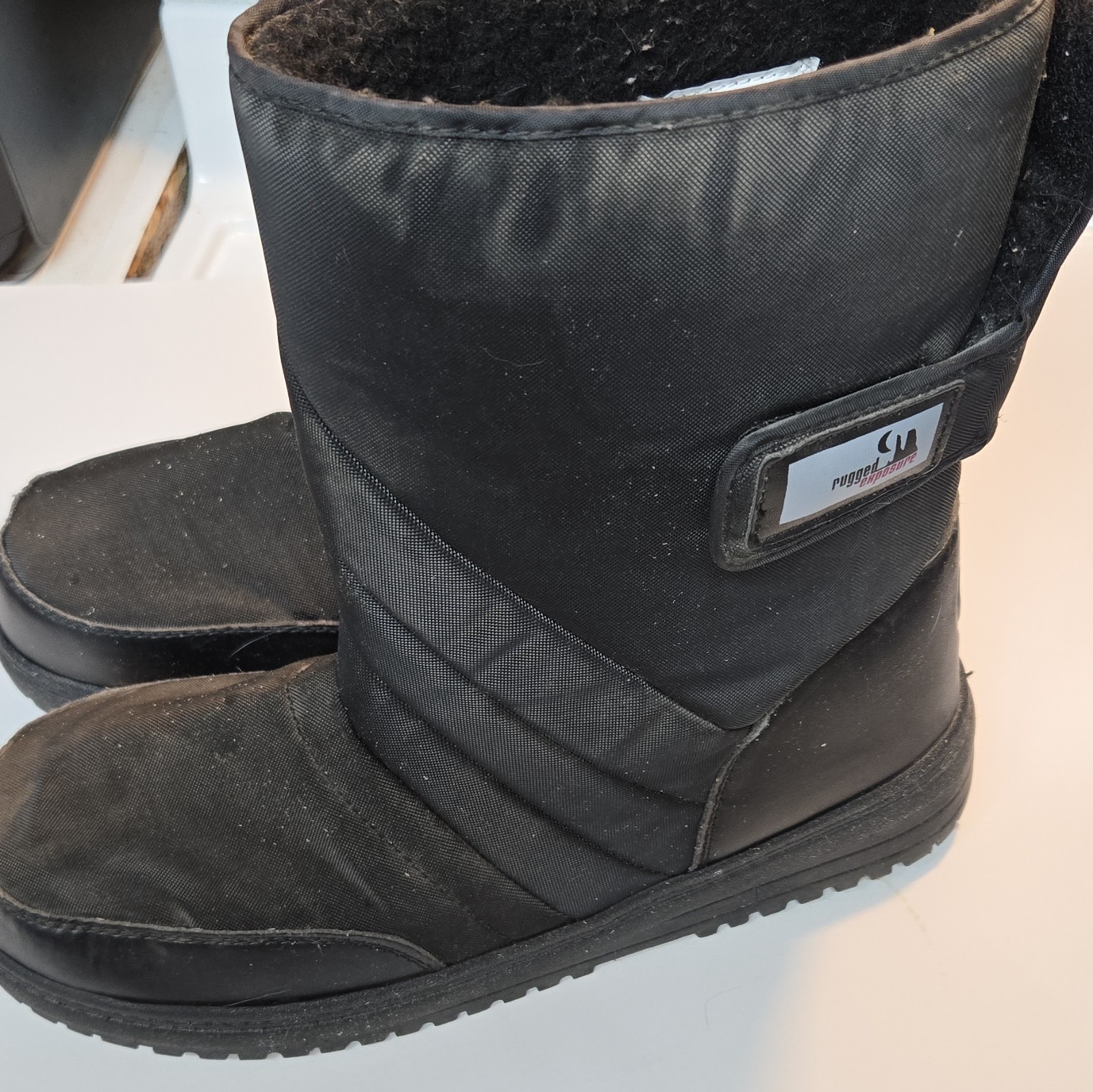Men’s Black Pull-On Snow Boots 11 Rugged Exposure BRAND