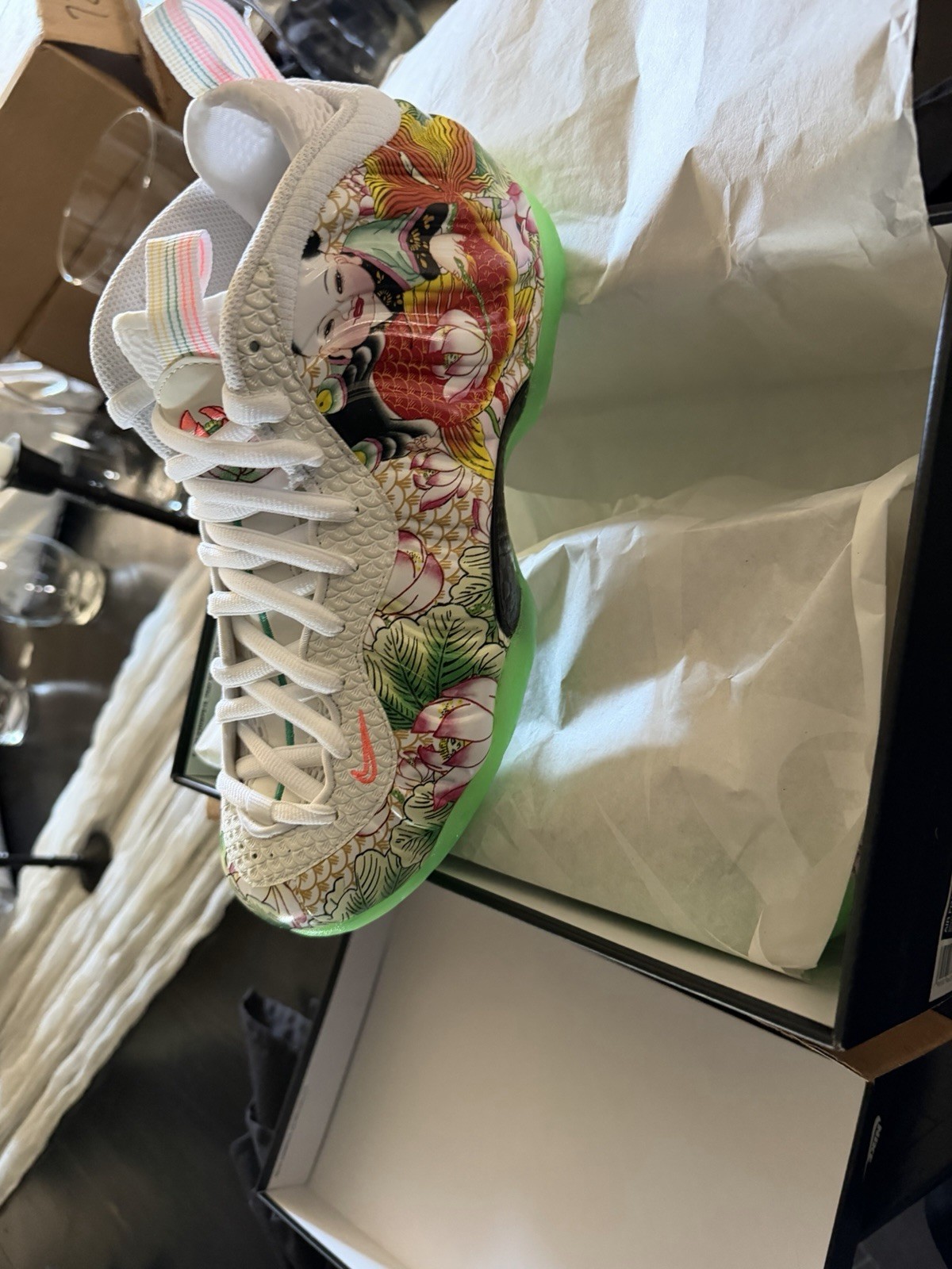 Nike Air Foamposite Tianjin 2.0 One PRM Floral White/Poison Green/Black Mid Top