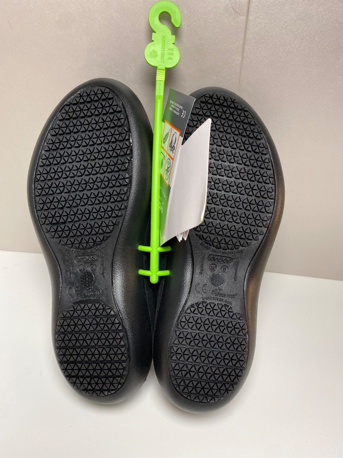 NWT Crocs At Work Slip Resistant Ballet Flats Women 5 Black Rubber Slip On Shoes