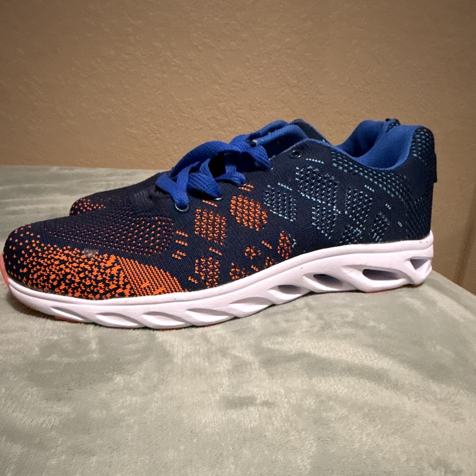 Men’s Blue/Orange/White Low Top Lace-Up Athletic Sneakers, White Sole