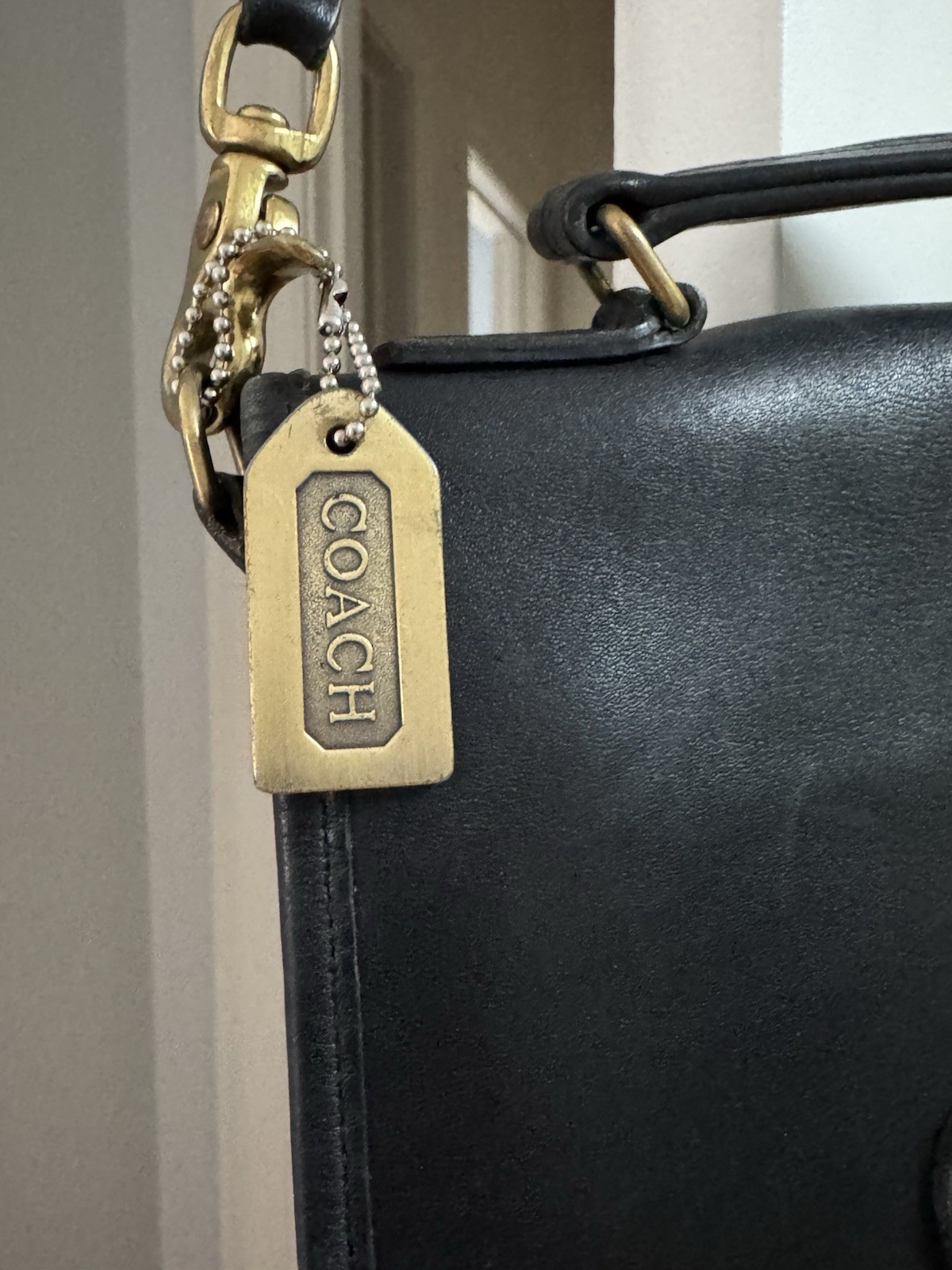 Coach Black Crossbody Bag Turn Lock Top Handle Gold Hardware Detachable Strap