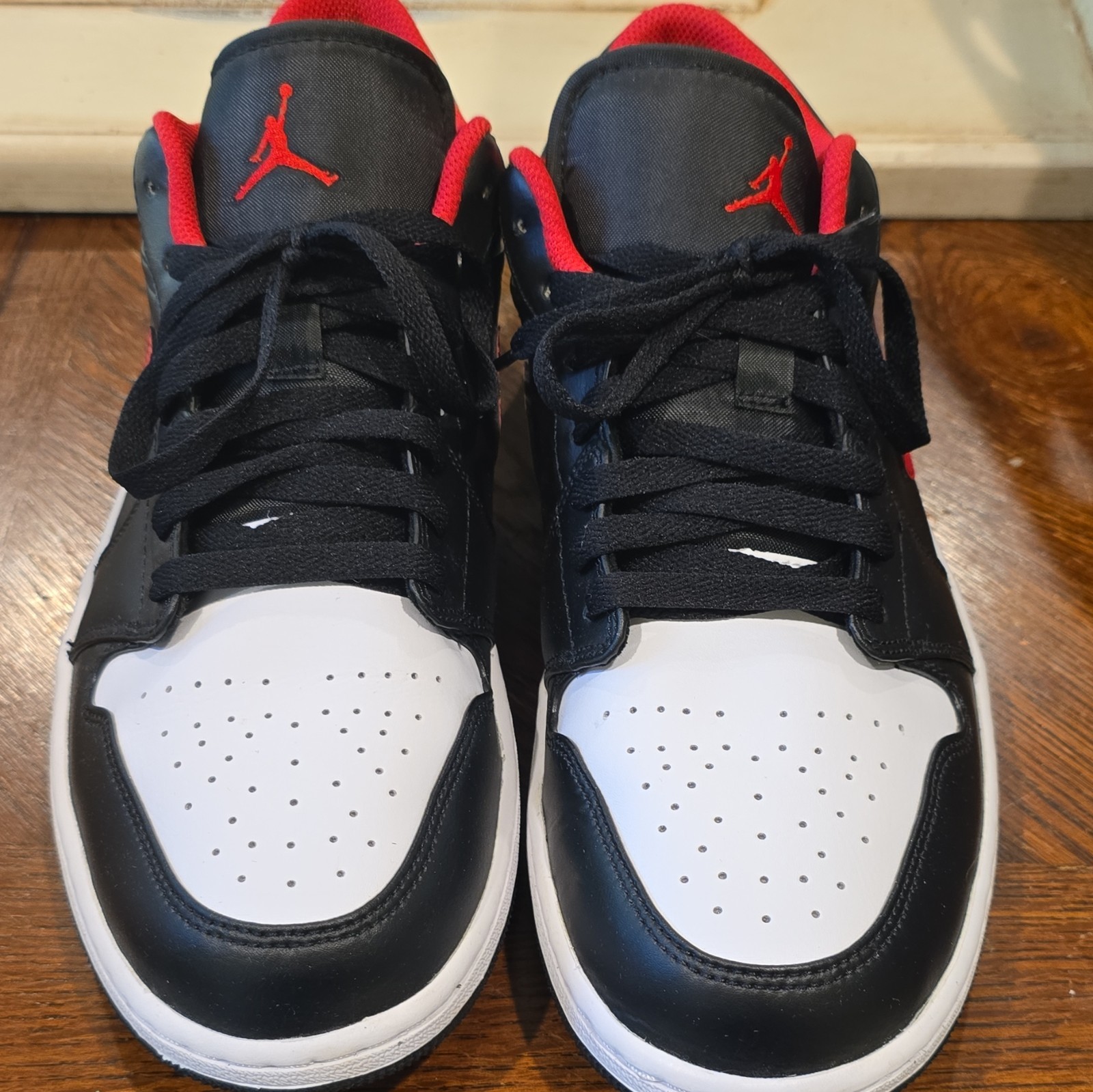 Jordan Air Jordan 1 Low White Toe Black/Fire Red/White Men’s Low Top 553558-063