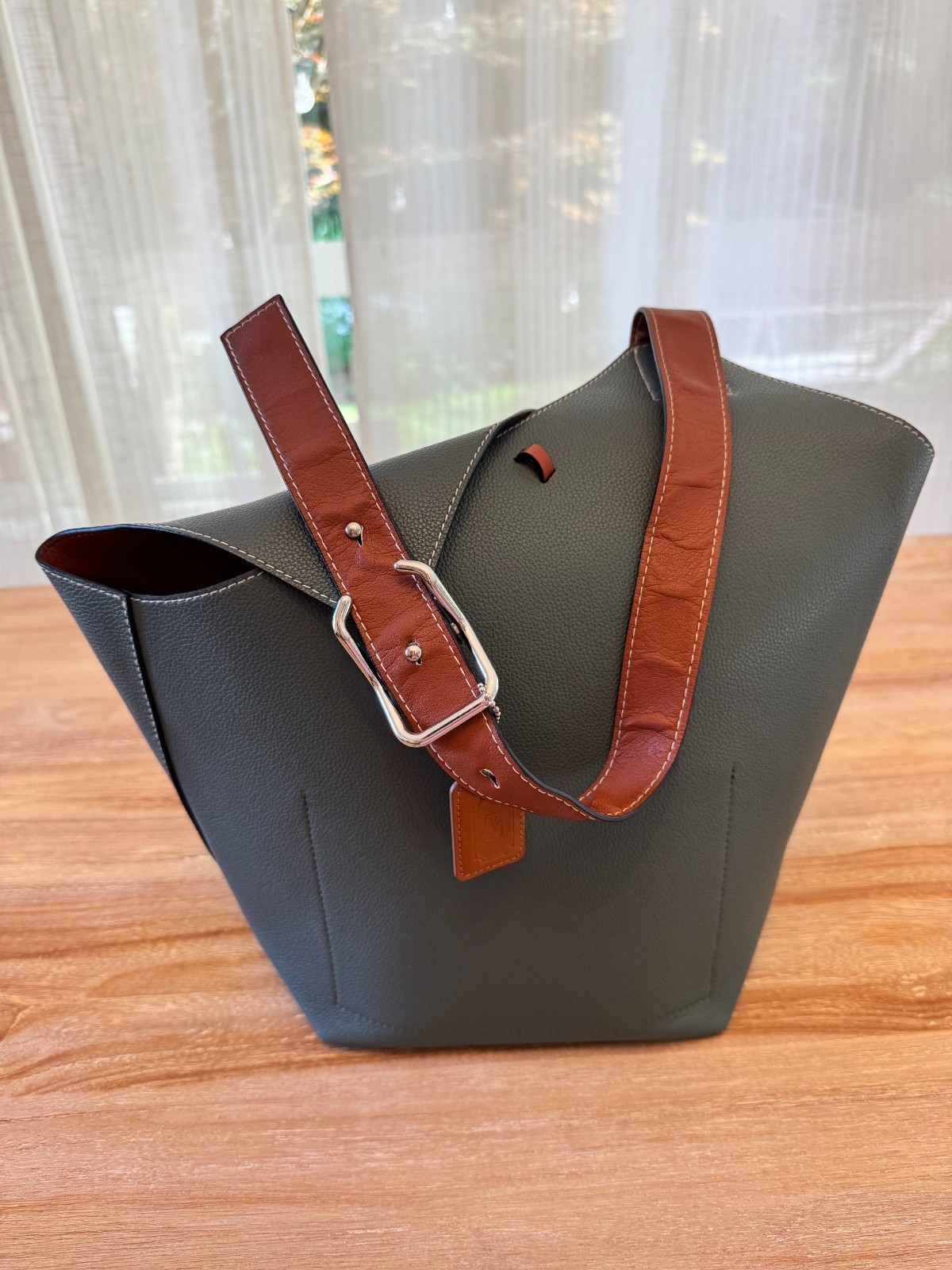 Maison de Beauté Marseille Cholet Leather Tote Bundle w/ Canvas Pouch – Celeste