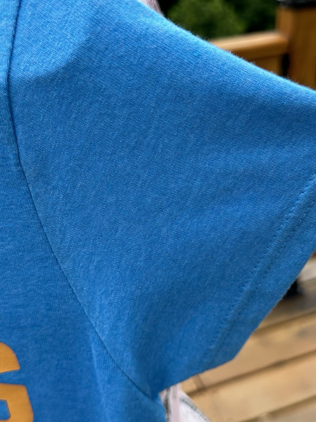 NWOT Blue Shirt With The Words Boat Waves Sun Rays Lake Days Size Small Gildan