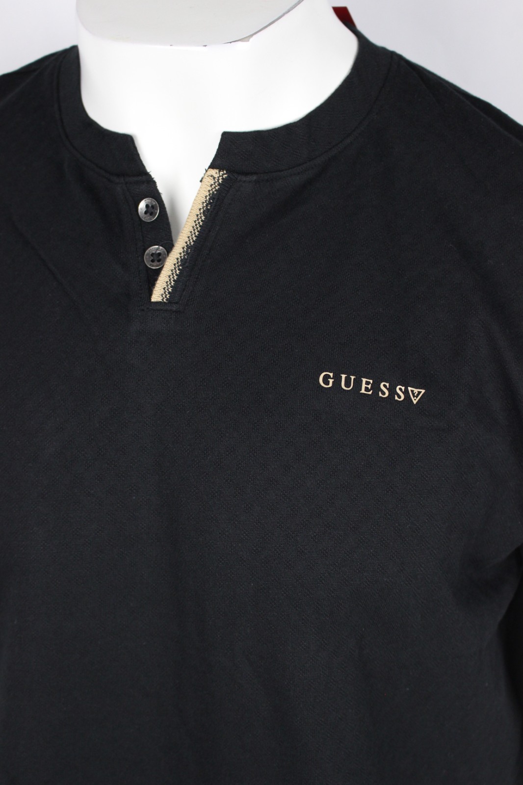Guess Men’s Ricardo Short Sleeve Slit Henley T Shirt Jet Black Textured