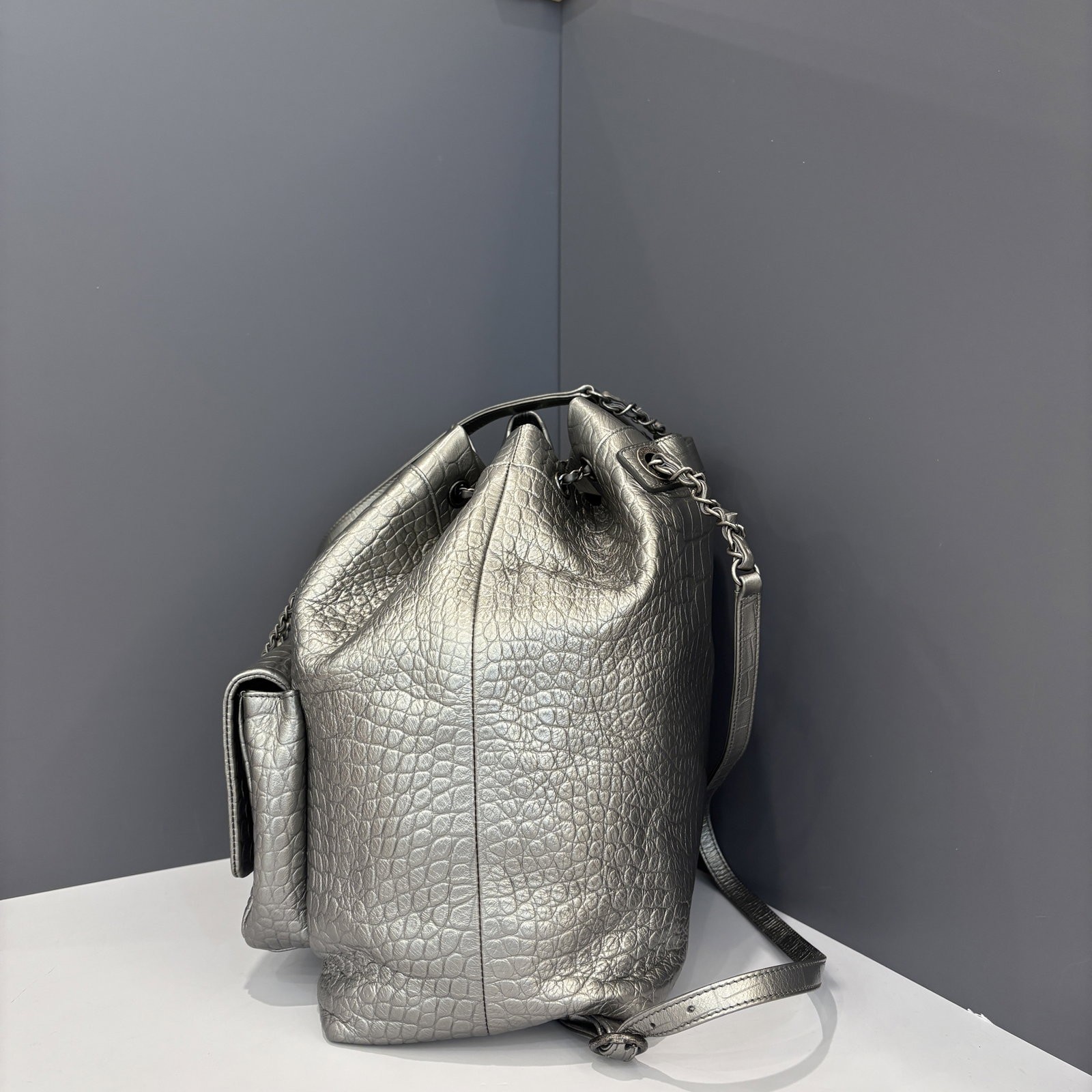 Chanel Backpack Silver Calfskin Crocodile Embossed (hs021026a4)