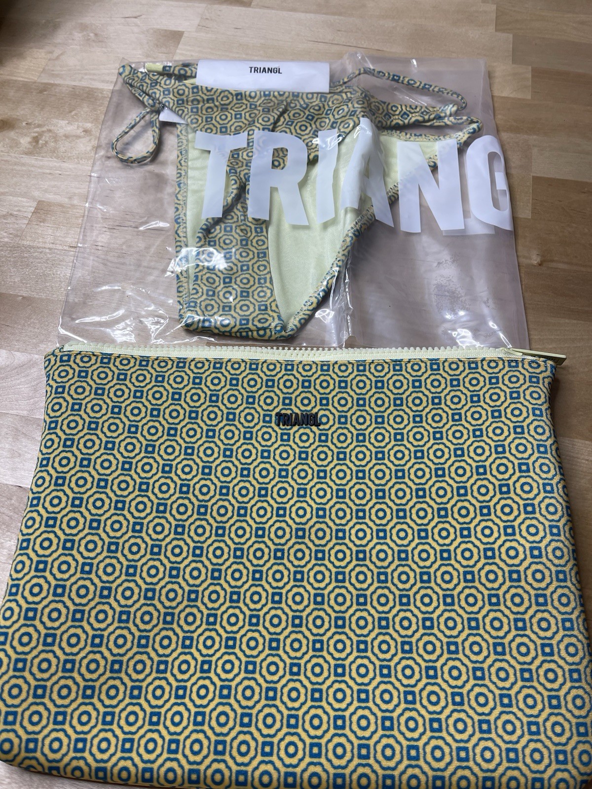 Triangl Bikini Bottom Women’s Vinca Dose Small NWT