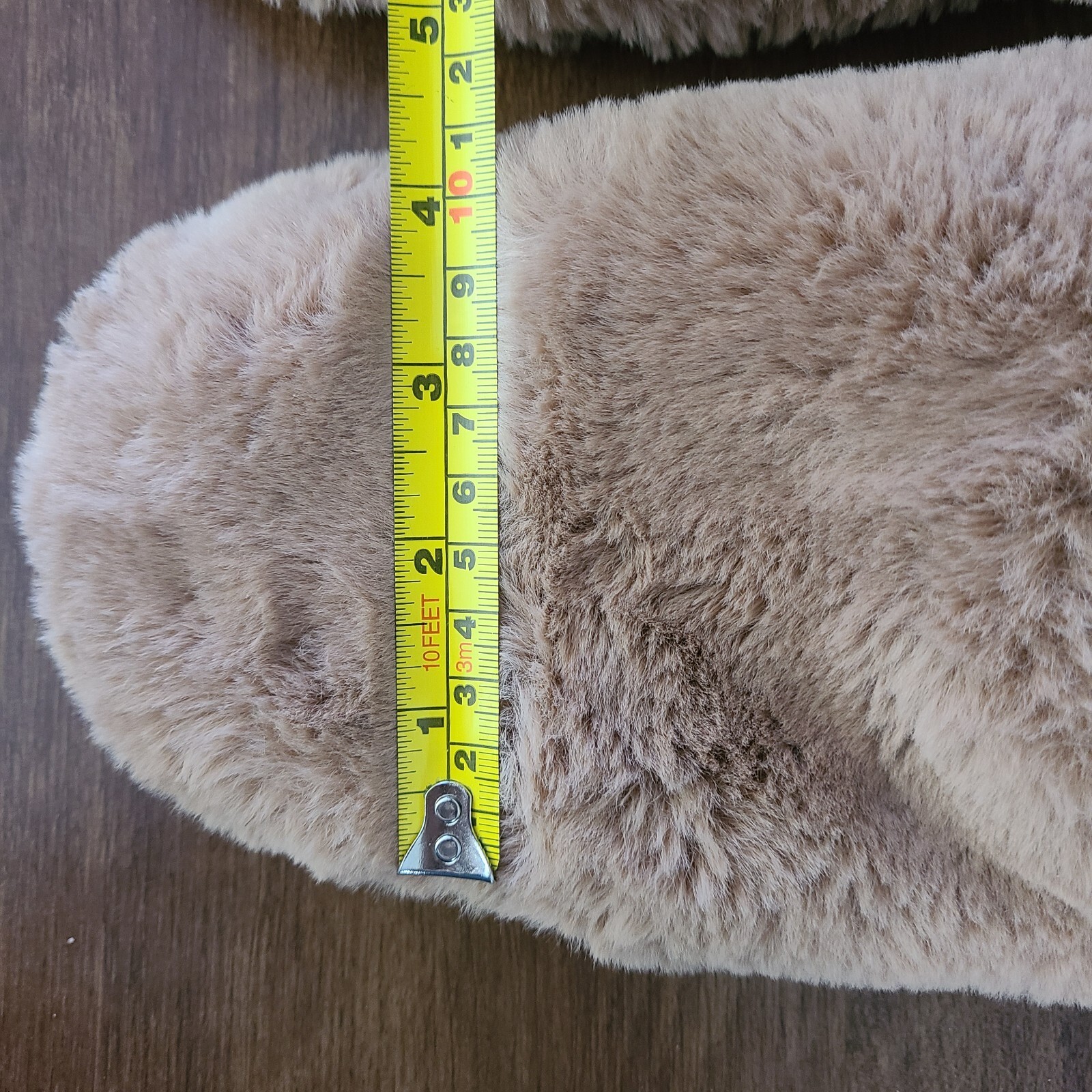 Plush Faux Fur House Slippers Size 9-10 Indoor Outdoor Non Slip Fuzzy Slides