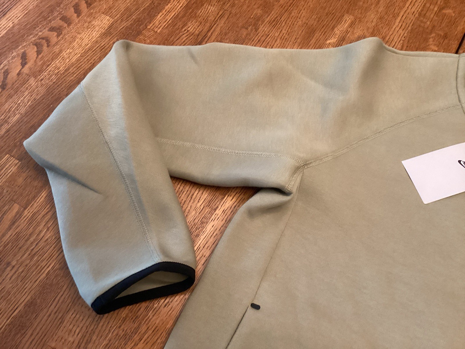 NWTs Nike Tech Fleece Bomber Full-Zip Jacket FB8008-276 Olive Black Men’s Size S