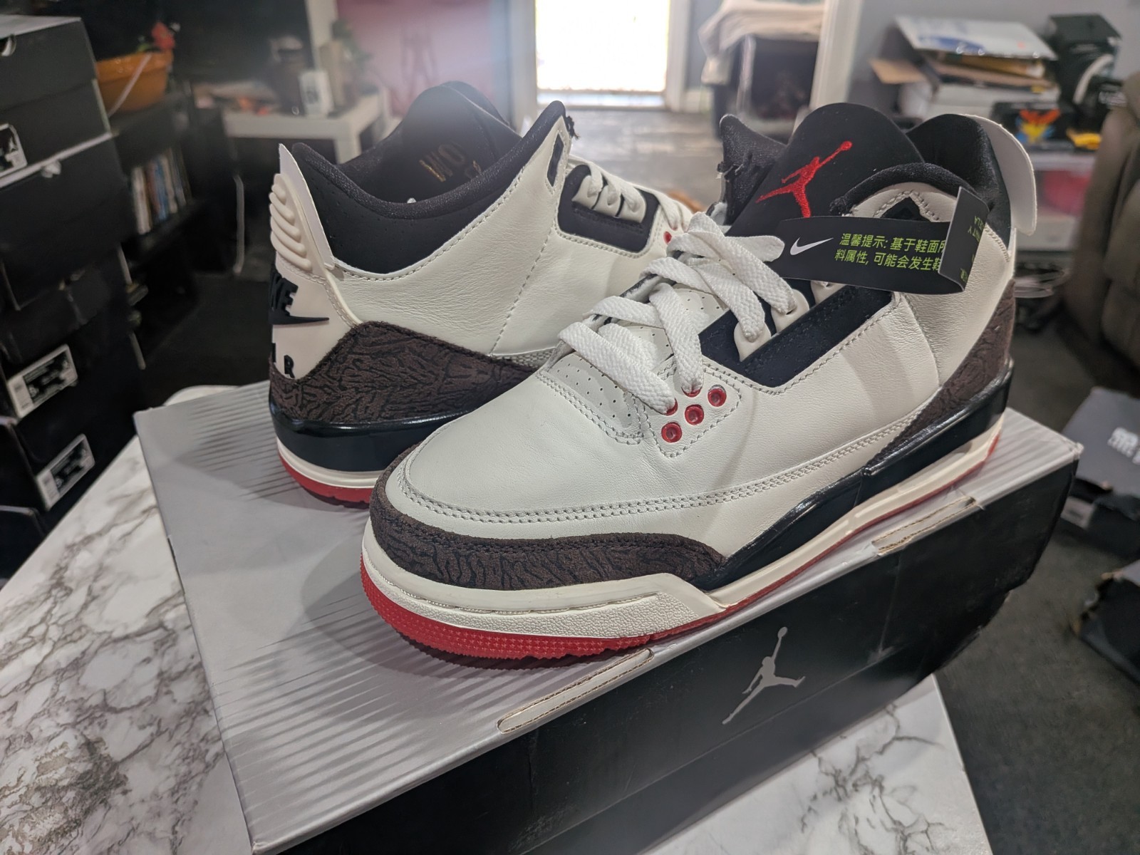 Nike Air Jordan 3 Retro Sneakers World’s Best Dad IF4396-103 Youth Size (5Y)