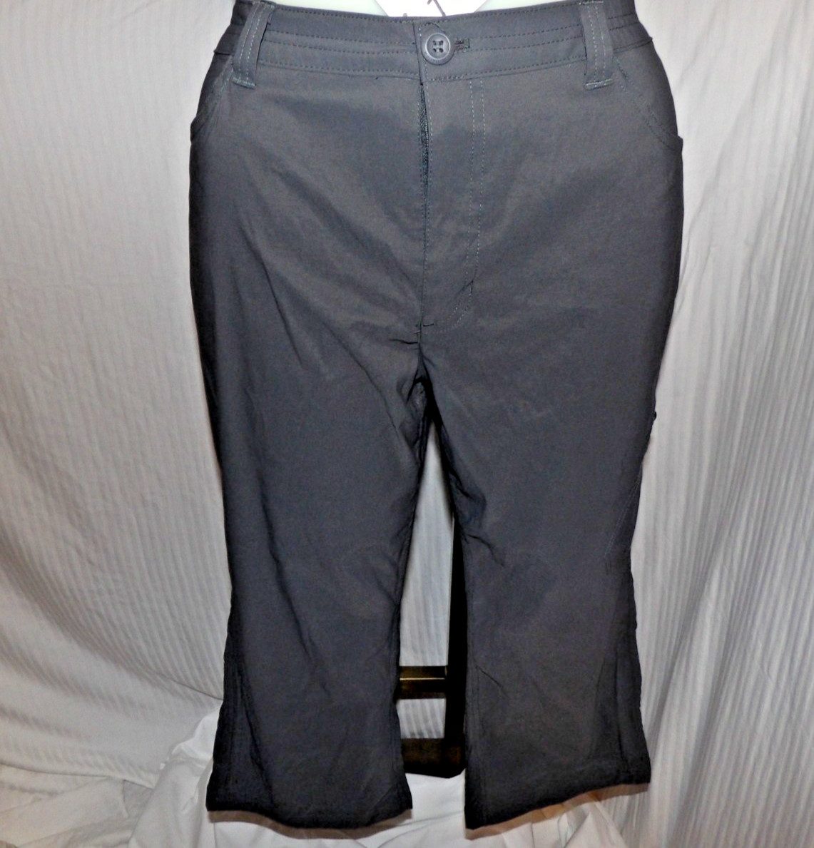 EDDIE BAUER RAINIER CAPRI Women’s Gray Capri Pants Size 18 NWT