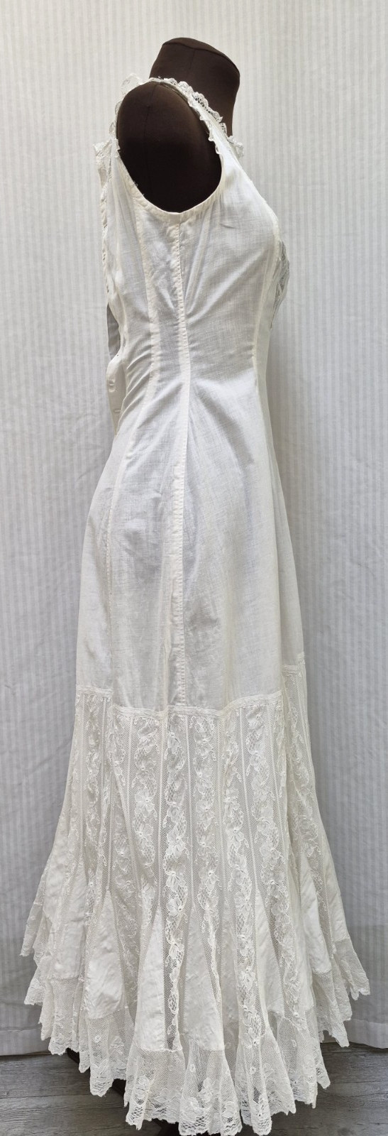 Antique 1900’s White Cotton & Lace Princess Petticoat Slip Dress – Size XXS
