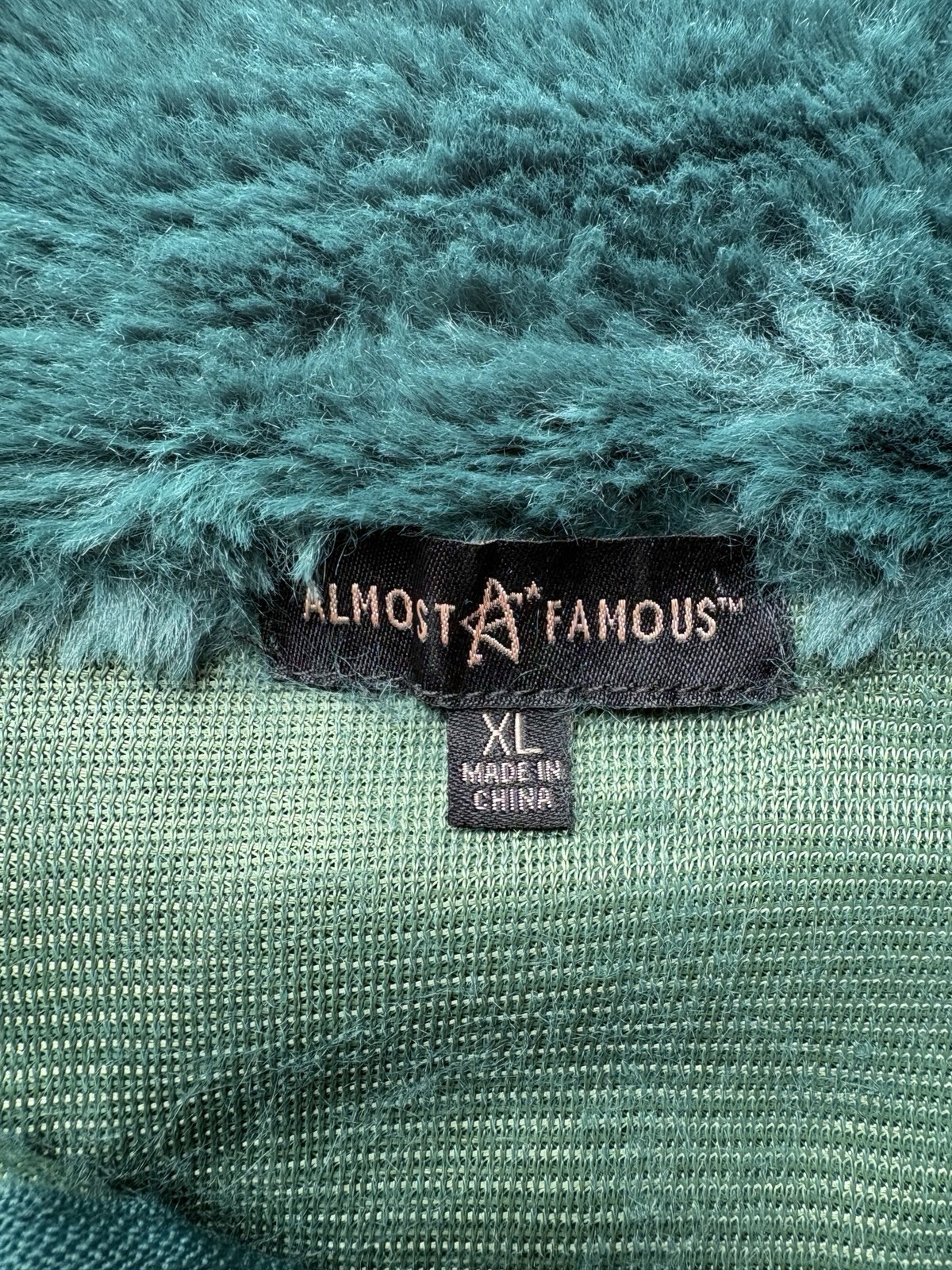 Almost Famous Women’s Green Full Zip Fleece Faux Fur Jacket, 70s Style XL