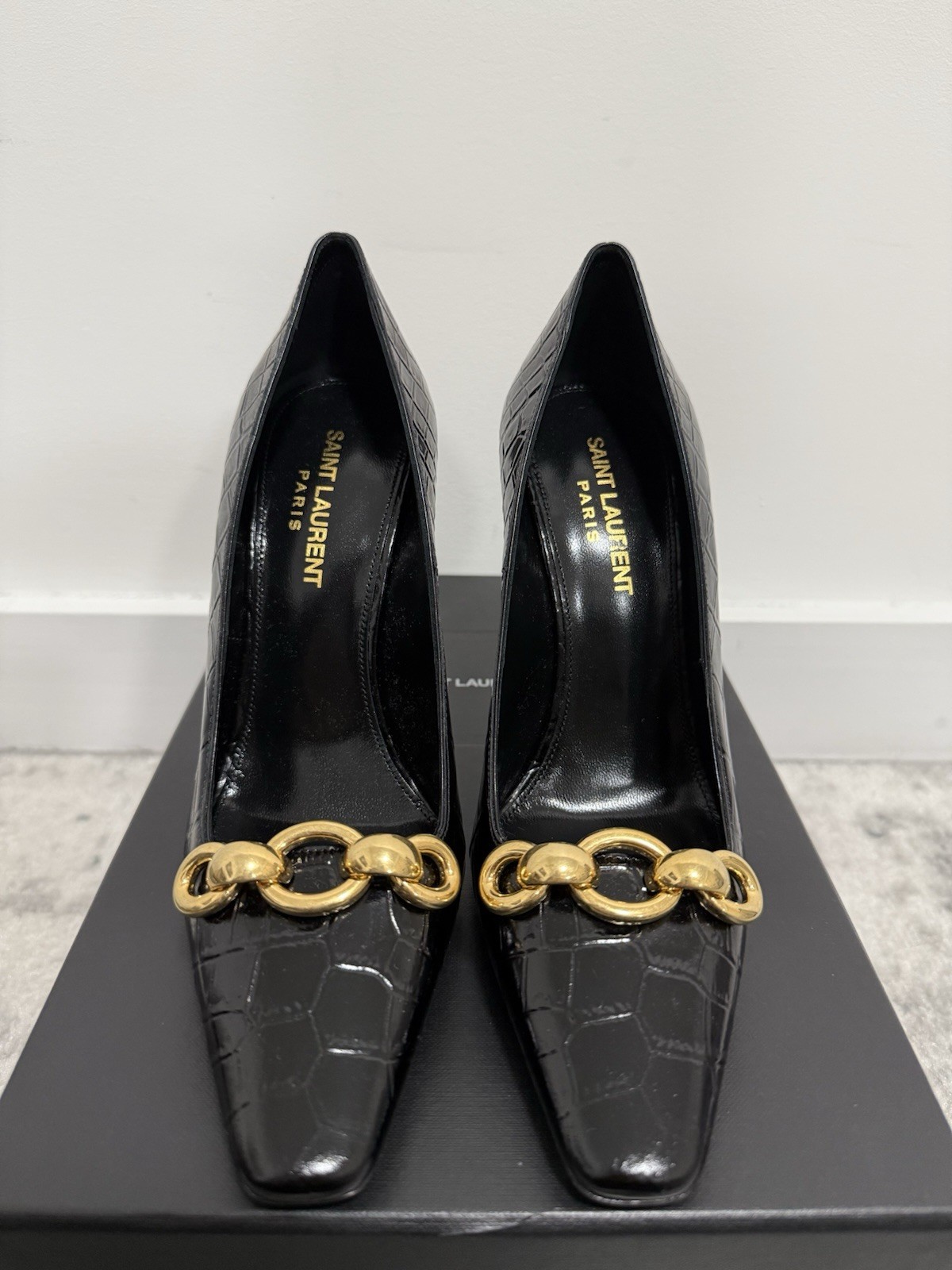 Saint Laurent Silvana 110M Chain Pumps – Embossed Patent – Size 36 EU / 6 US
