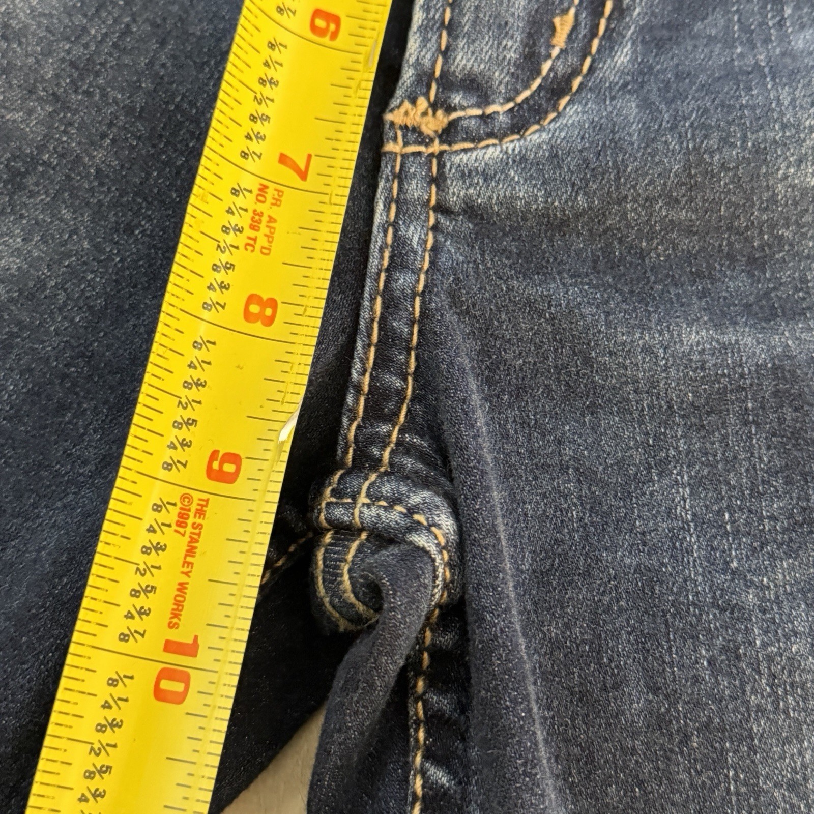 Silver Jeans Co Suki Capri Jeans Size 31×22.5 Mid Rise Curvy Cuffed Stretch NWT