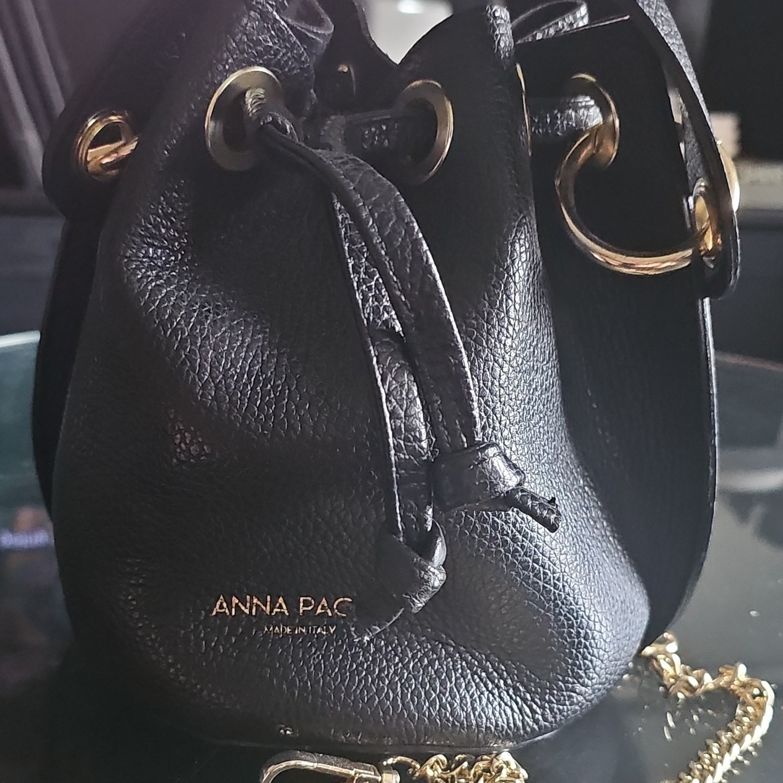 Anna Paola Black Pebbled Bucket Bag Drawstring w/ Gold Chain, Detachable Strap