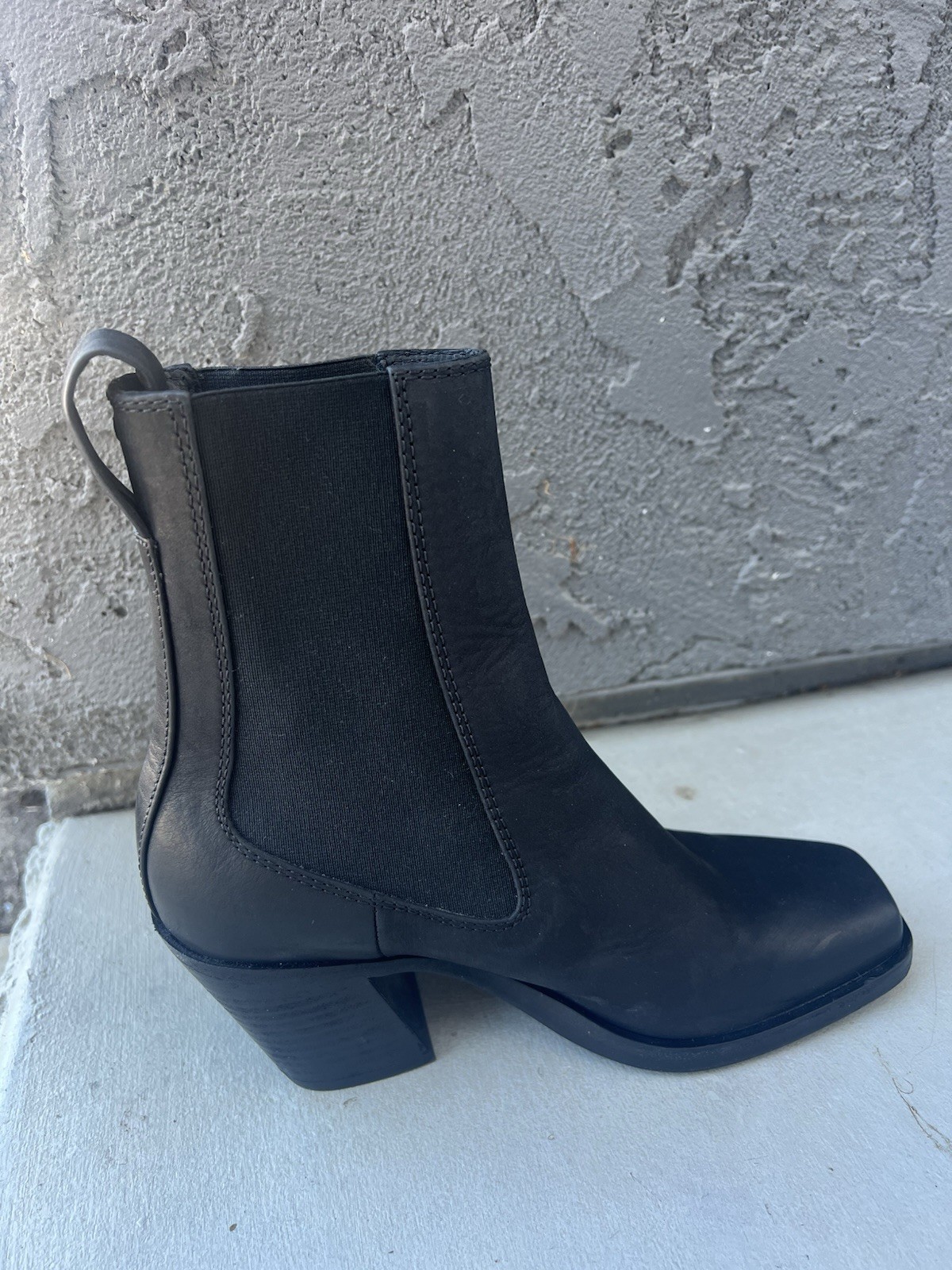 rag & bone Women’s Black Leather Chelsea Ankle Boots Square Toe 7.5 M Italy