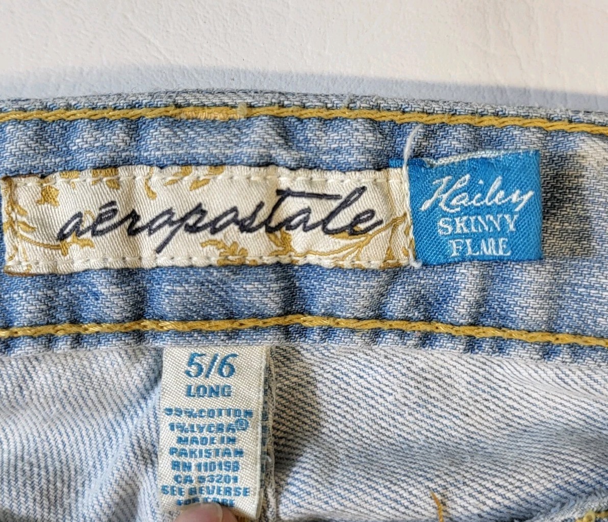Aeropostale Jeans Hailey Skinny Flare Curvy Size 5/6 Long Art to Wear Y2K READ