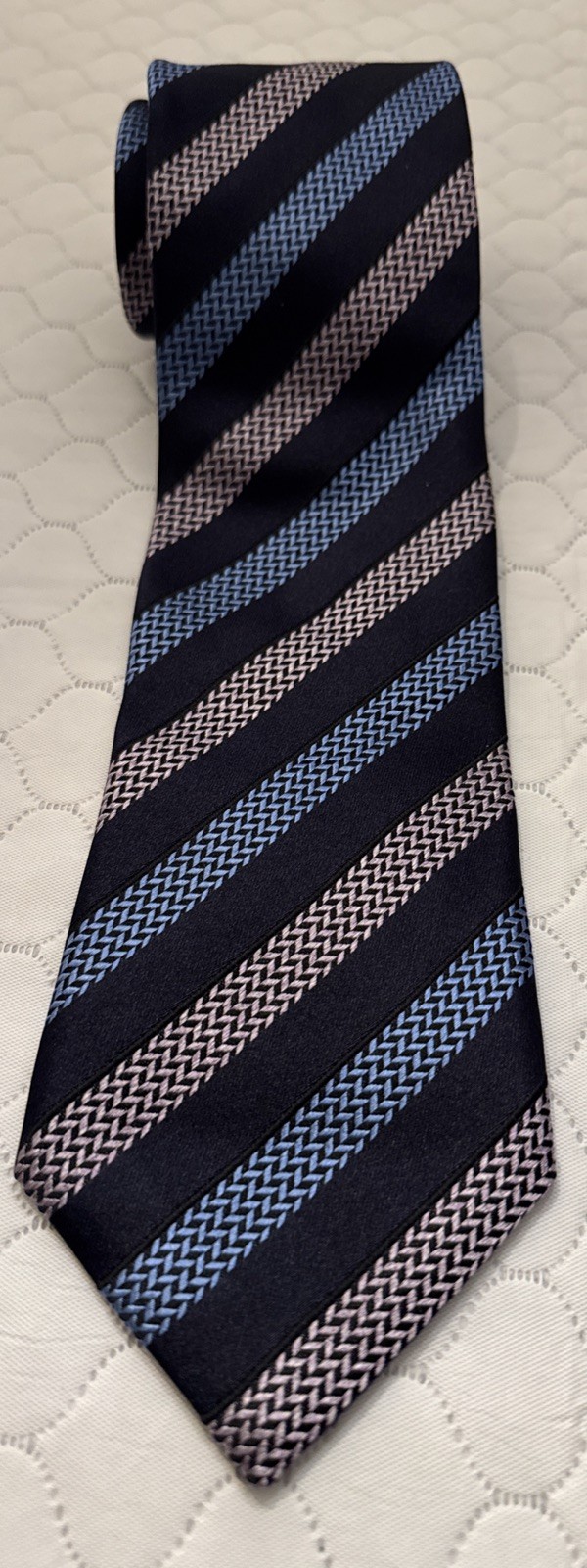ERMENEGILDO ZEGNA Tie Necktie Italy Herringbone Striped Blue Pink 3 1/8” X 59”