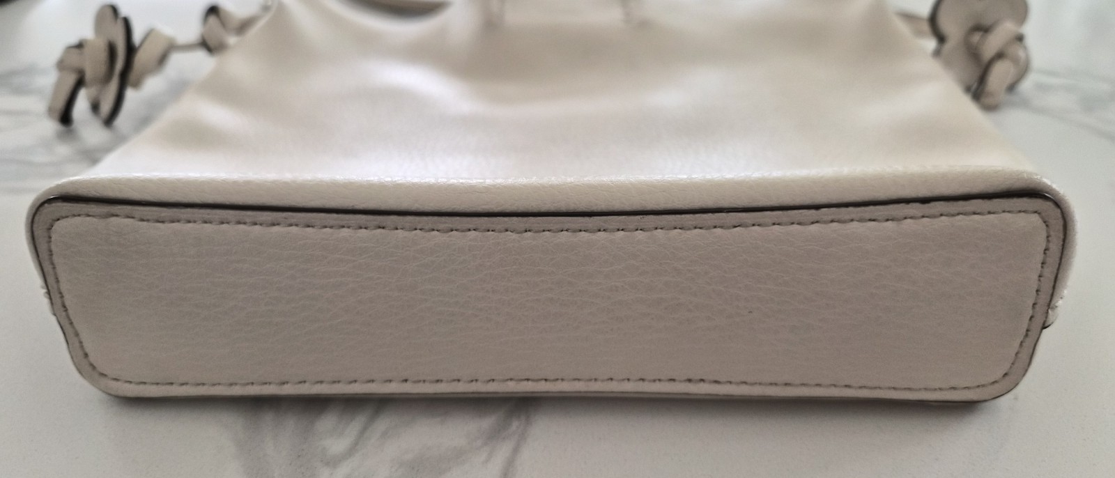 Coach Derby Women’s light weight Pebbled Chalk White Crossbody purse